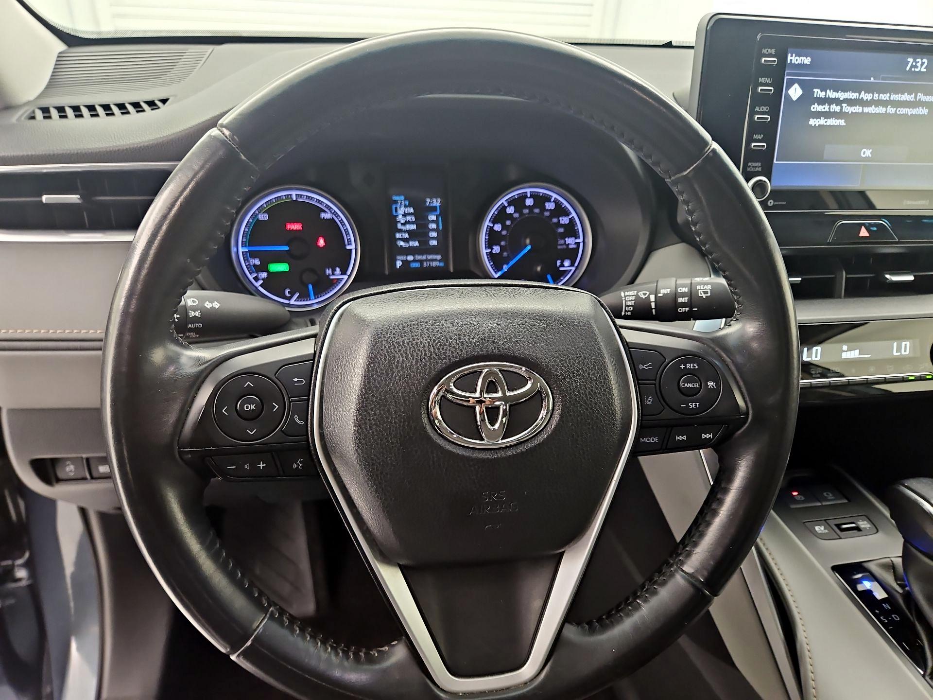 Thumbnail: 2021 Toyota Venza - 10