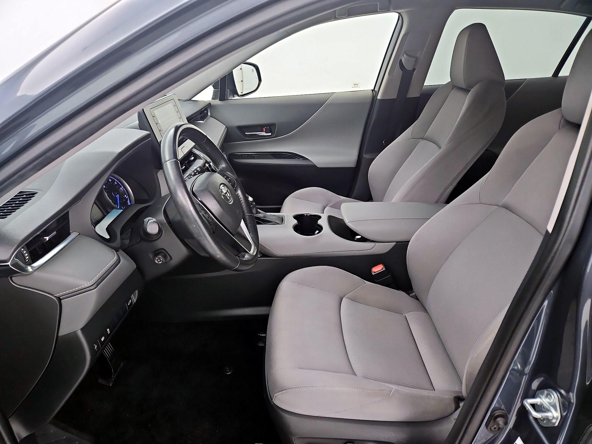 Thumbnail: 2021 Toyota Venza - 11