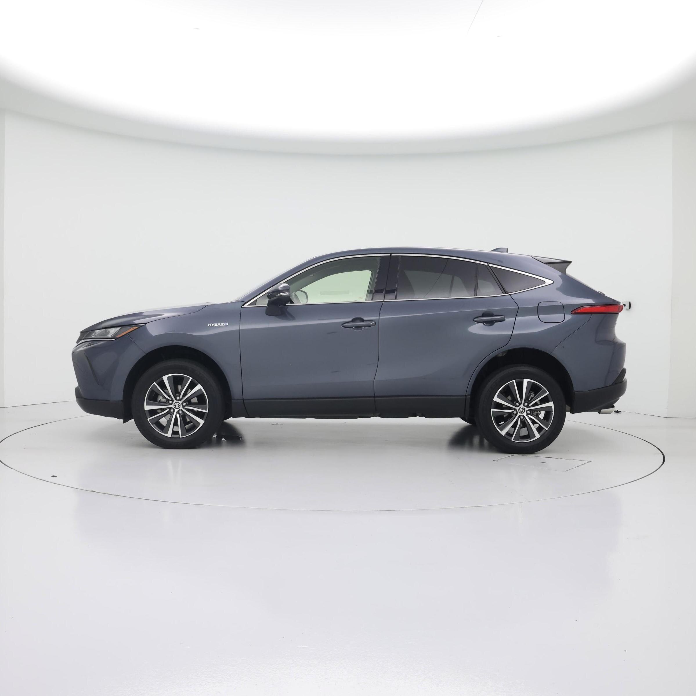 Thumbnail: 2021 Toyota Venza - 3