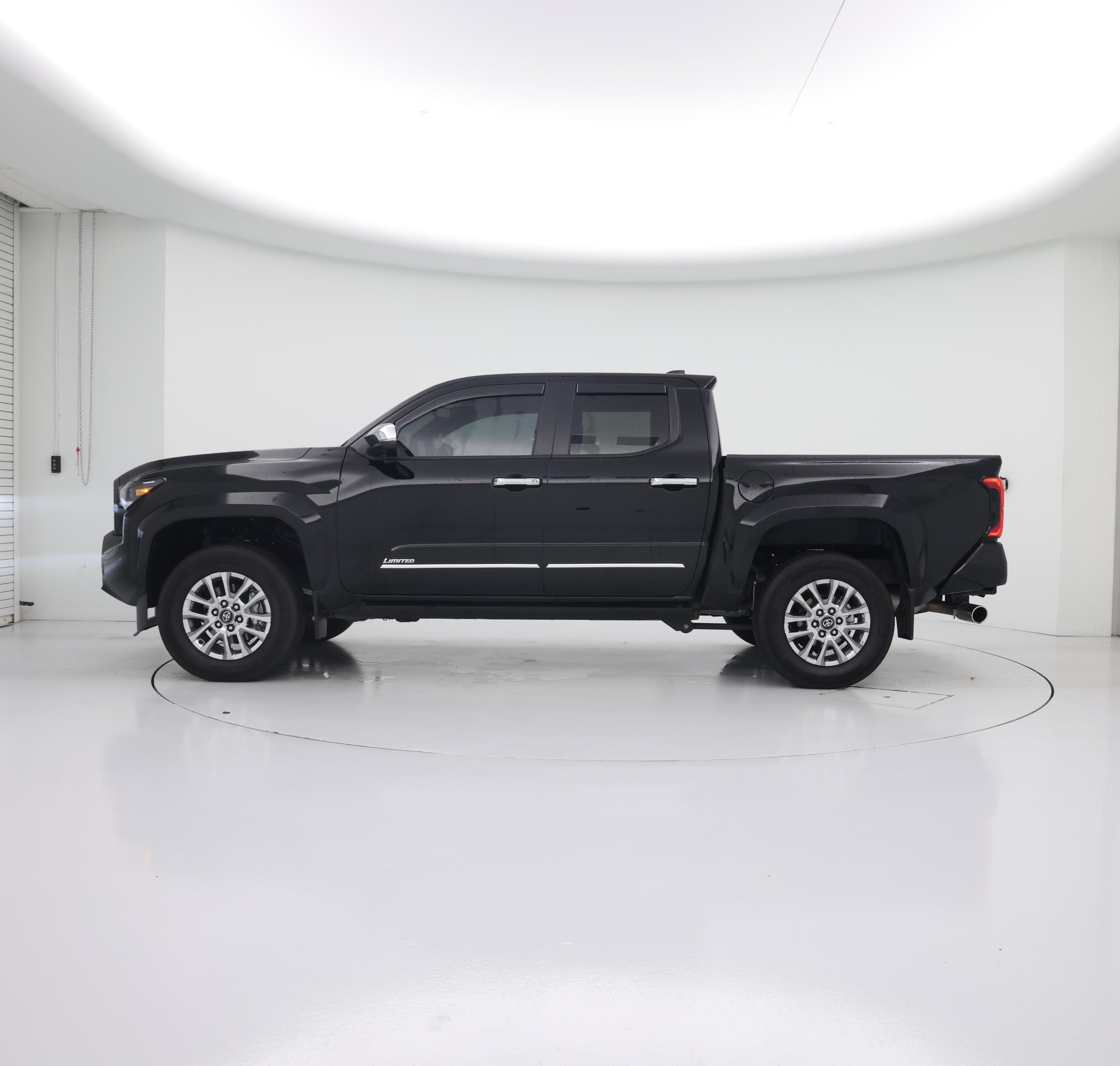 Thumbnail: 2024 Toyota Tacoma - 3