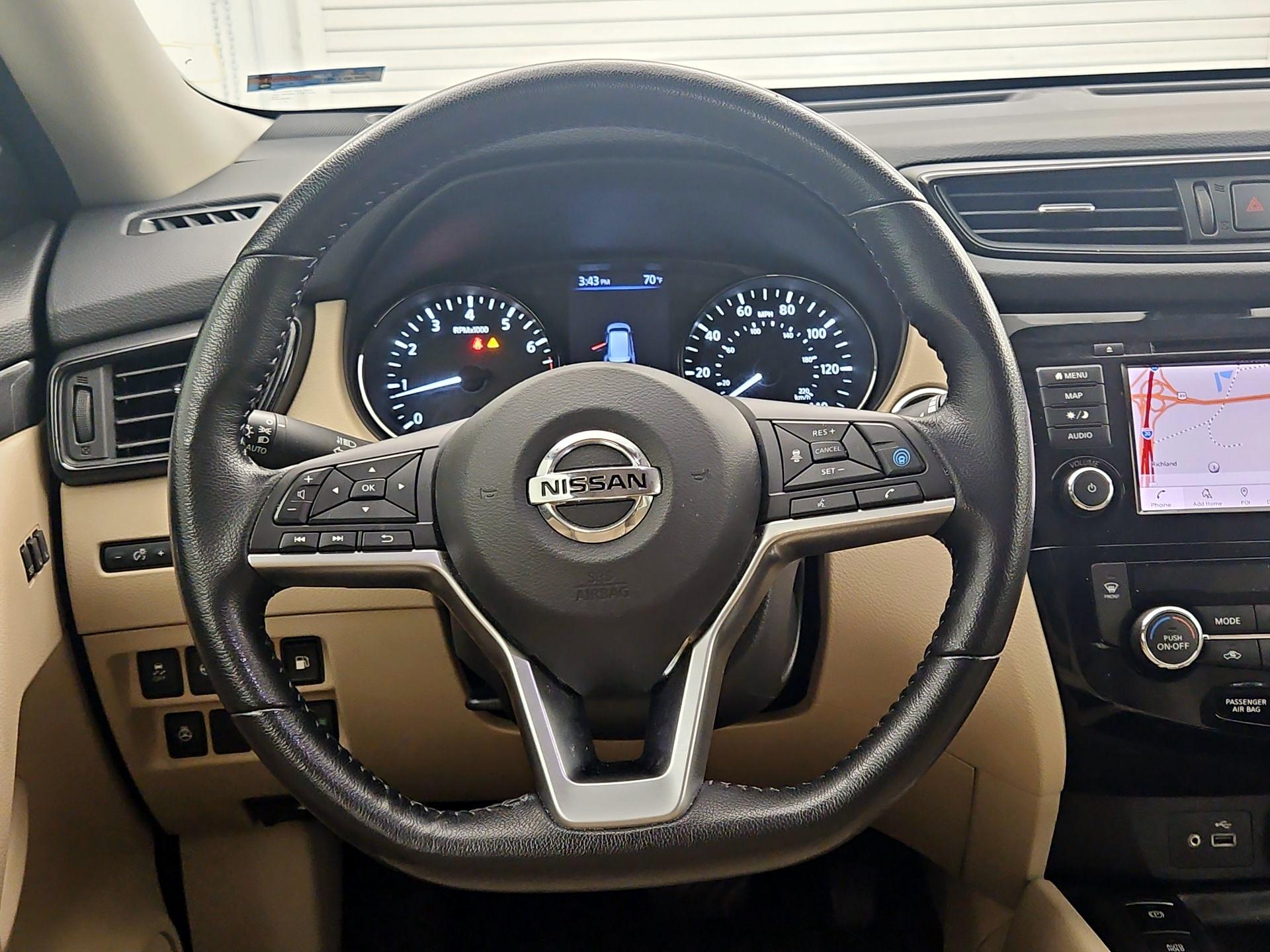 Thumbnail: 2020 Nissan Rogue - 10