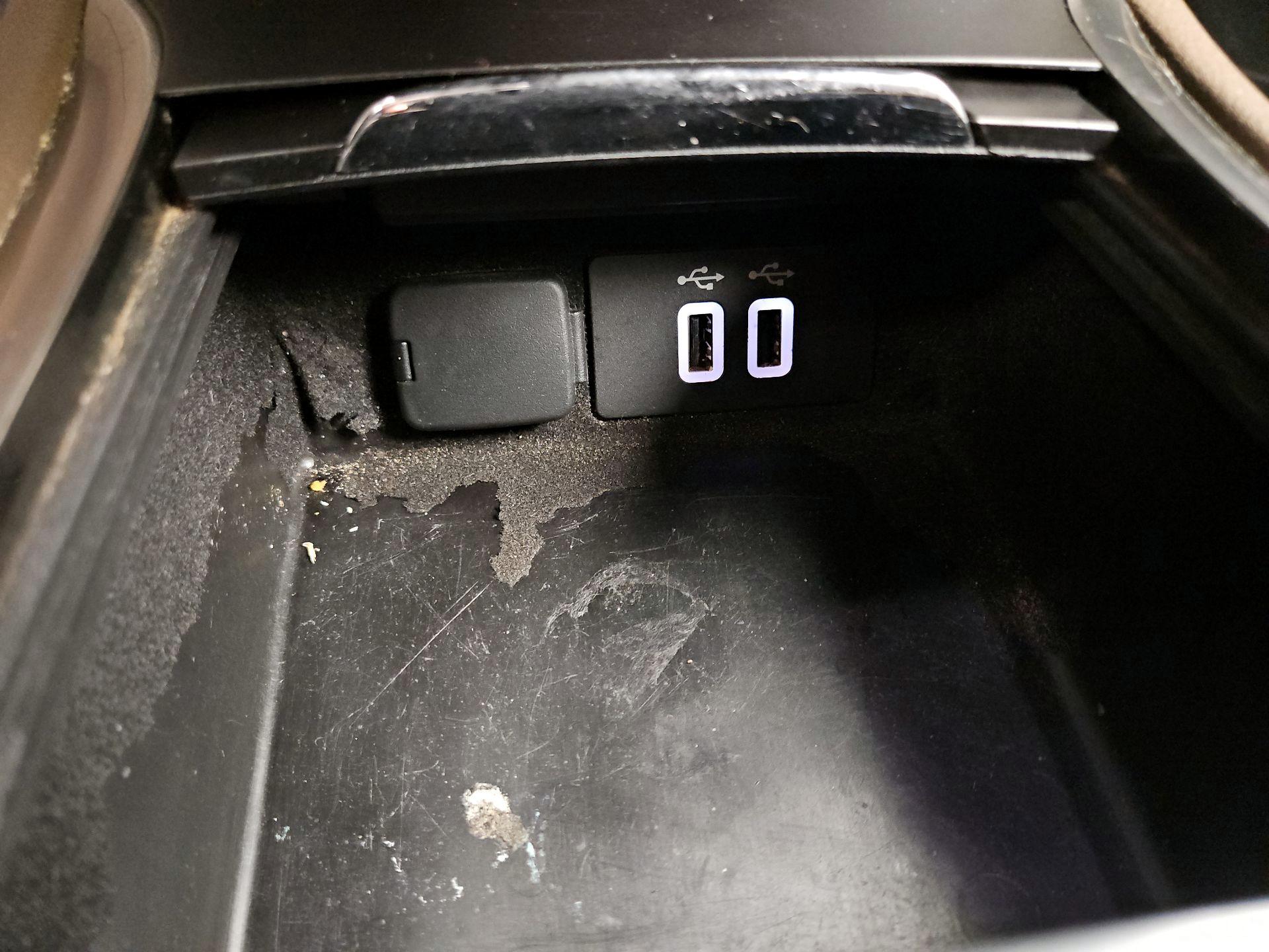 Thumbnail: 2017 Lincoln MKC - 19