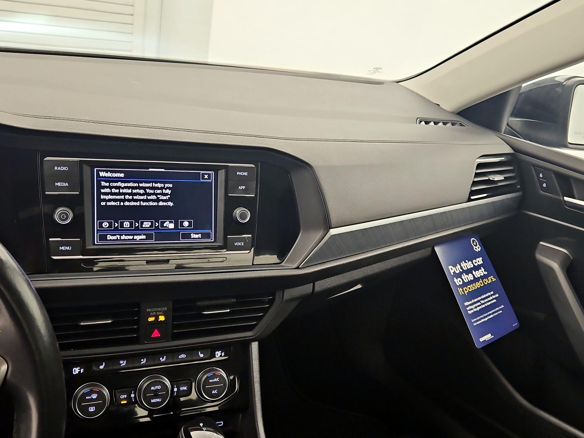 Thumbnail: 2022 Volkswagen Jetta - 15