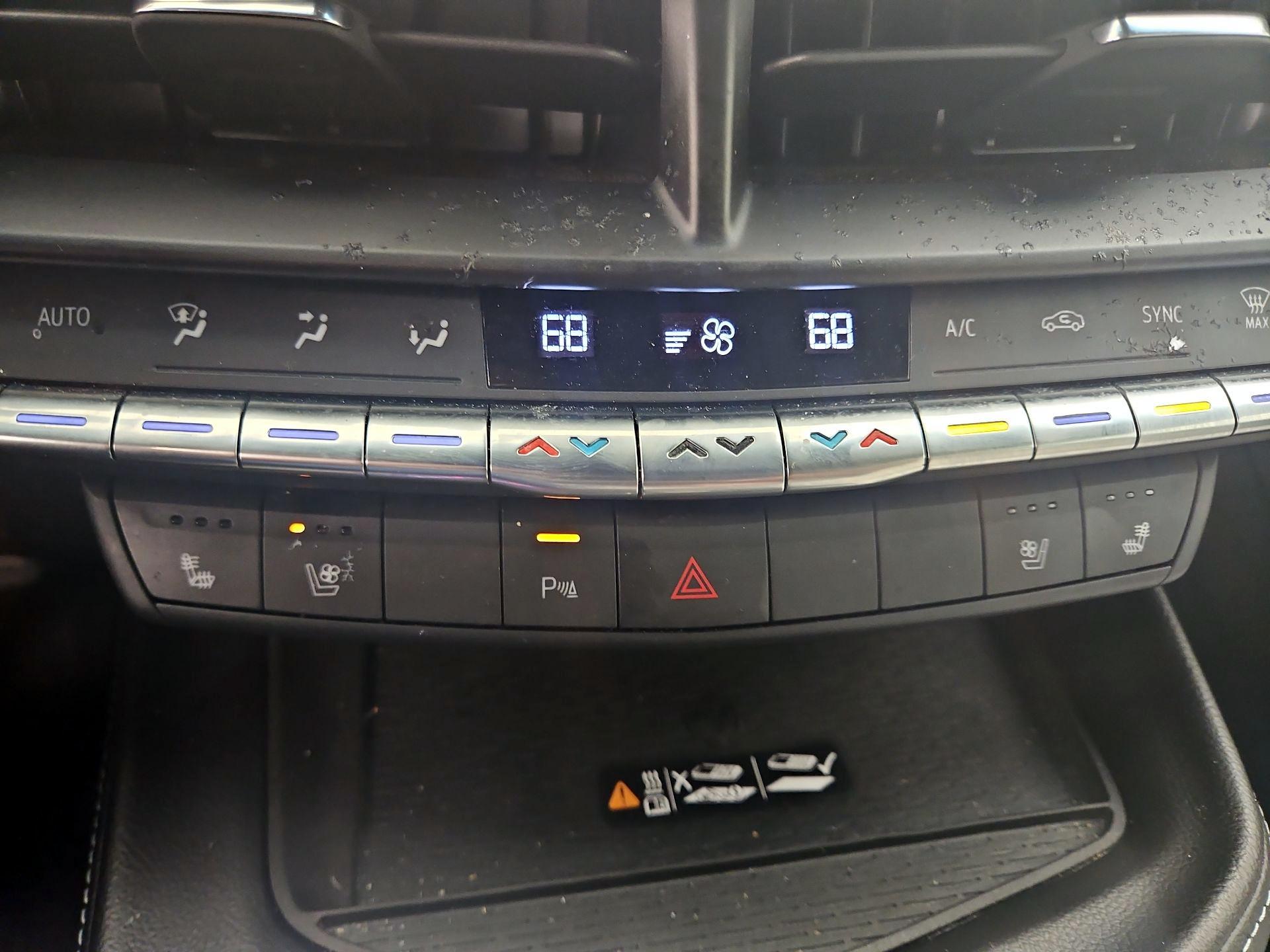 Thumbnail: 2021 Cadillac CT4 - 17