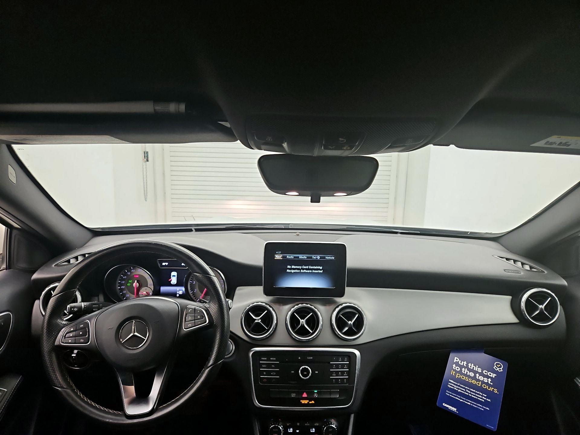 Thumbnail: 2017 Mercedes-Benz GLA - 9