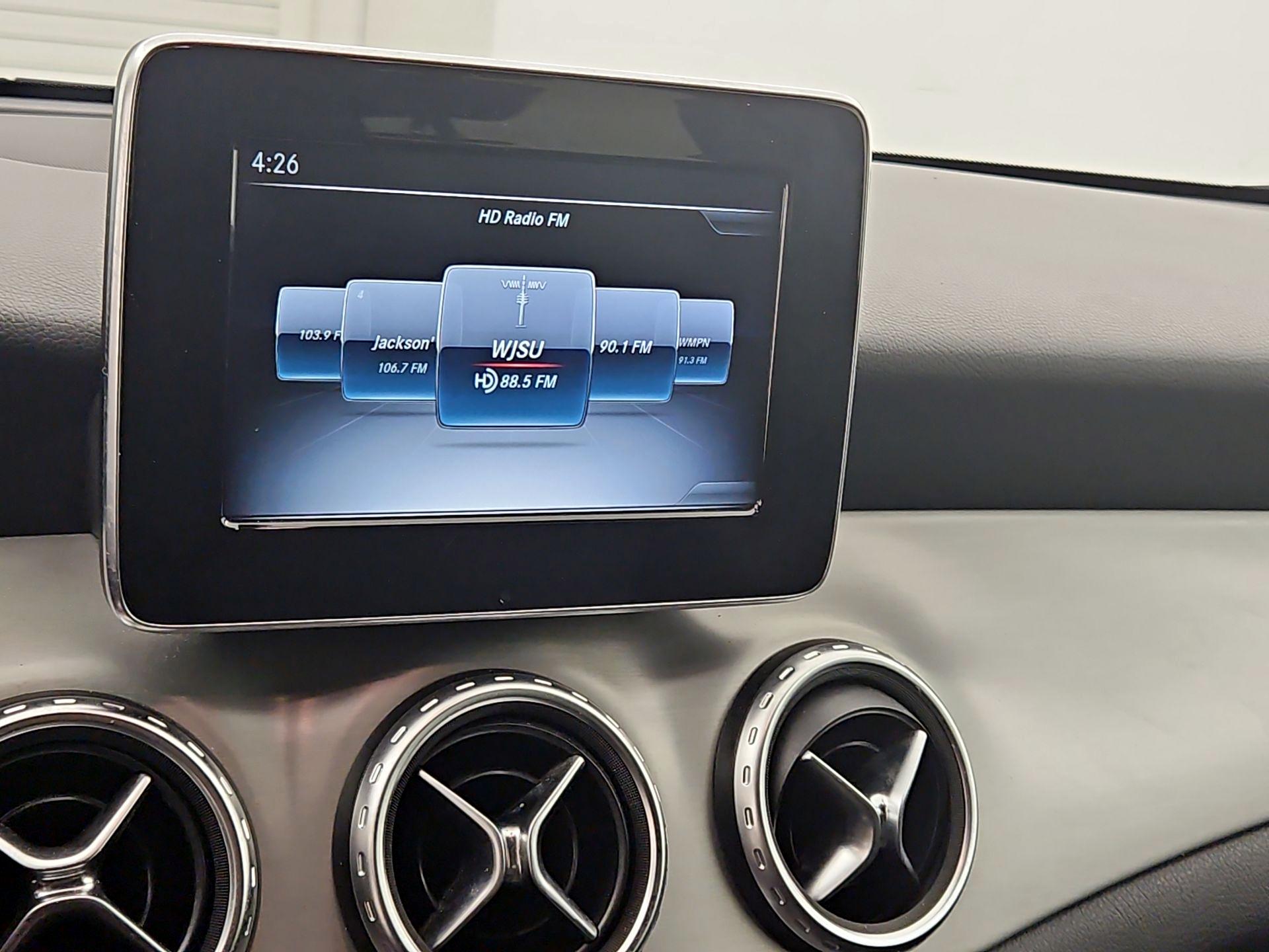 Thumbnail: 2017 Mercedes-Benz GLA - 15