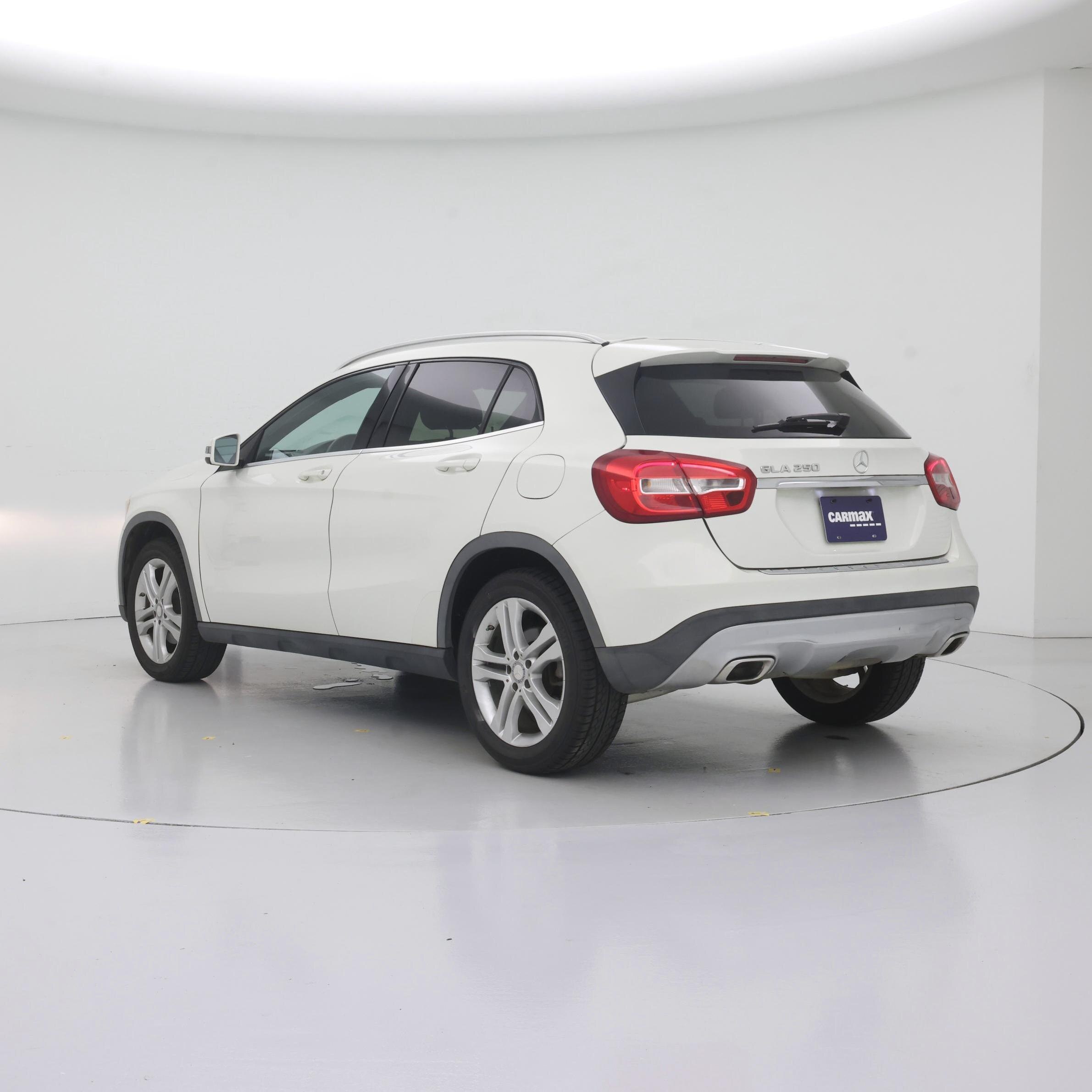 Thumbnail: 2017 Mercedes-Benz GLA - 2
