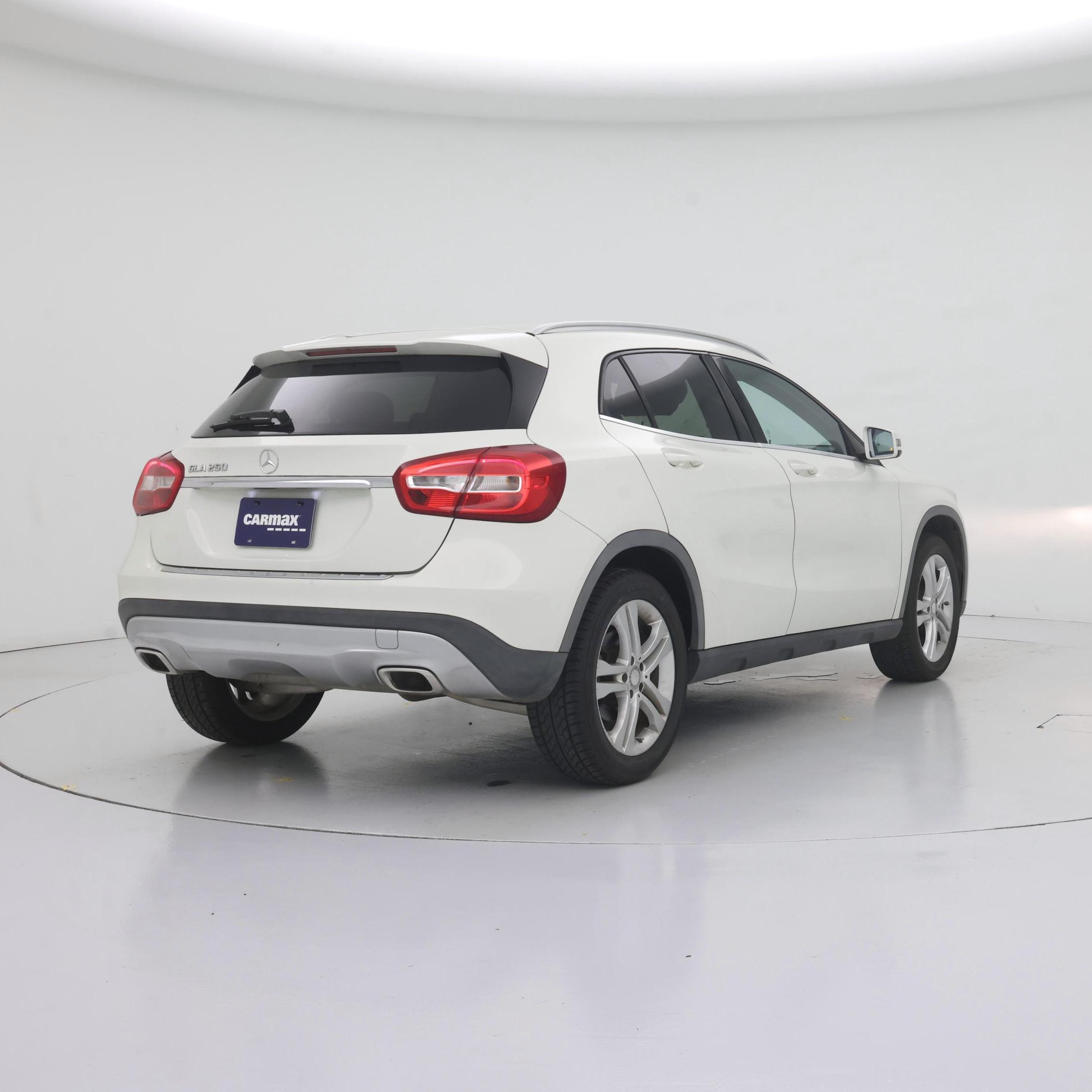 Thumbnail: 2017 Mercedes-Benz GLA - 8