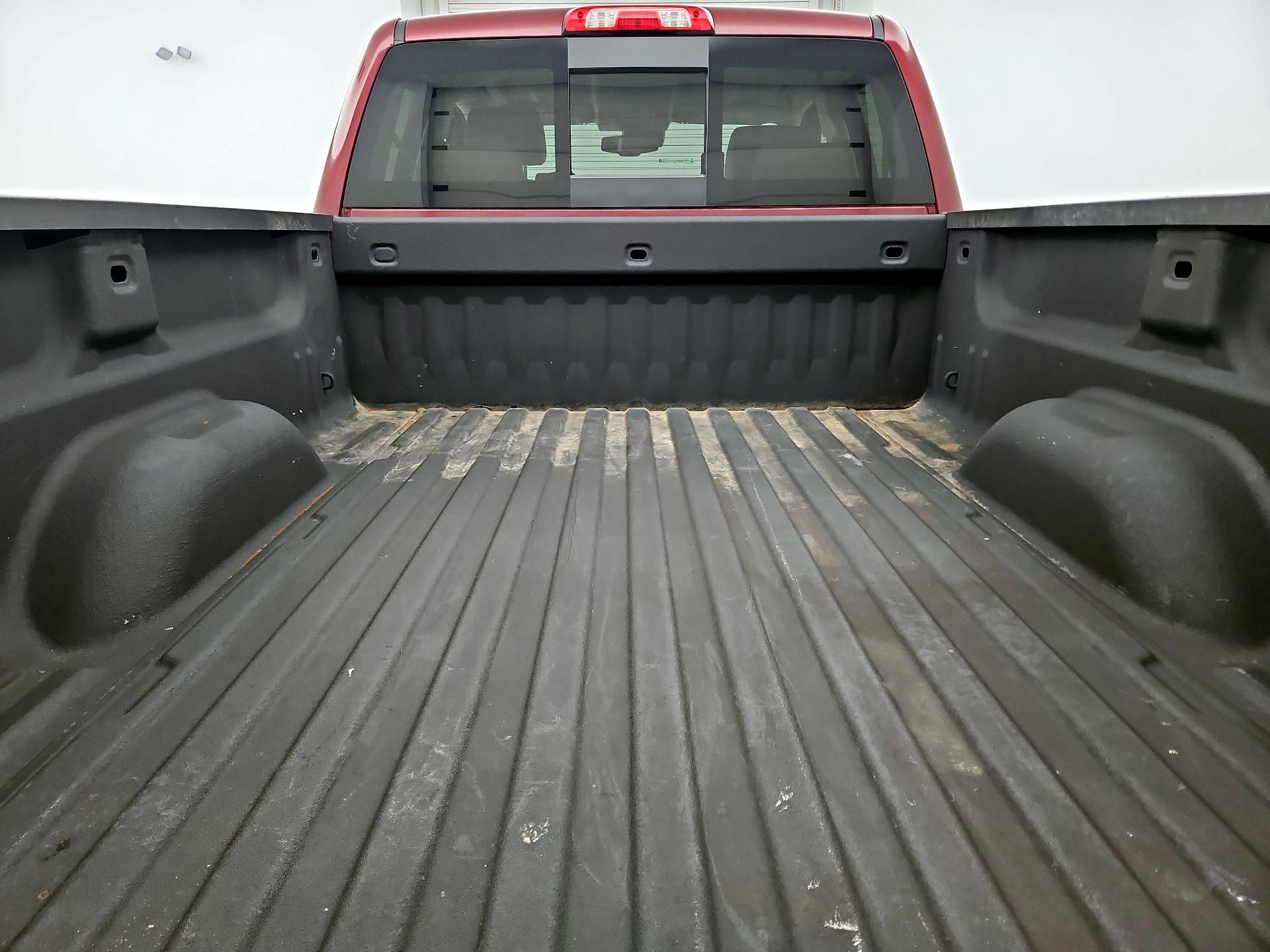 Thumbnail: 2014 Chevrolet Silverado 1500 - 20