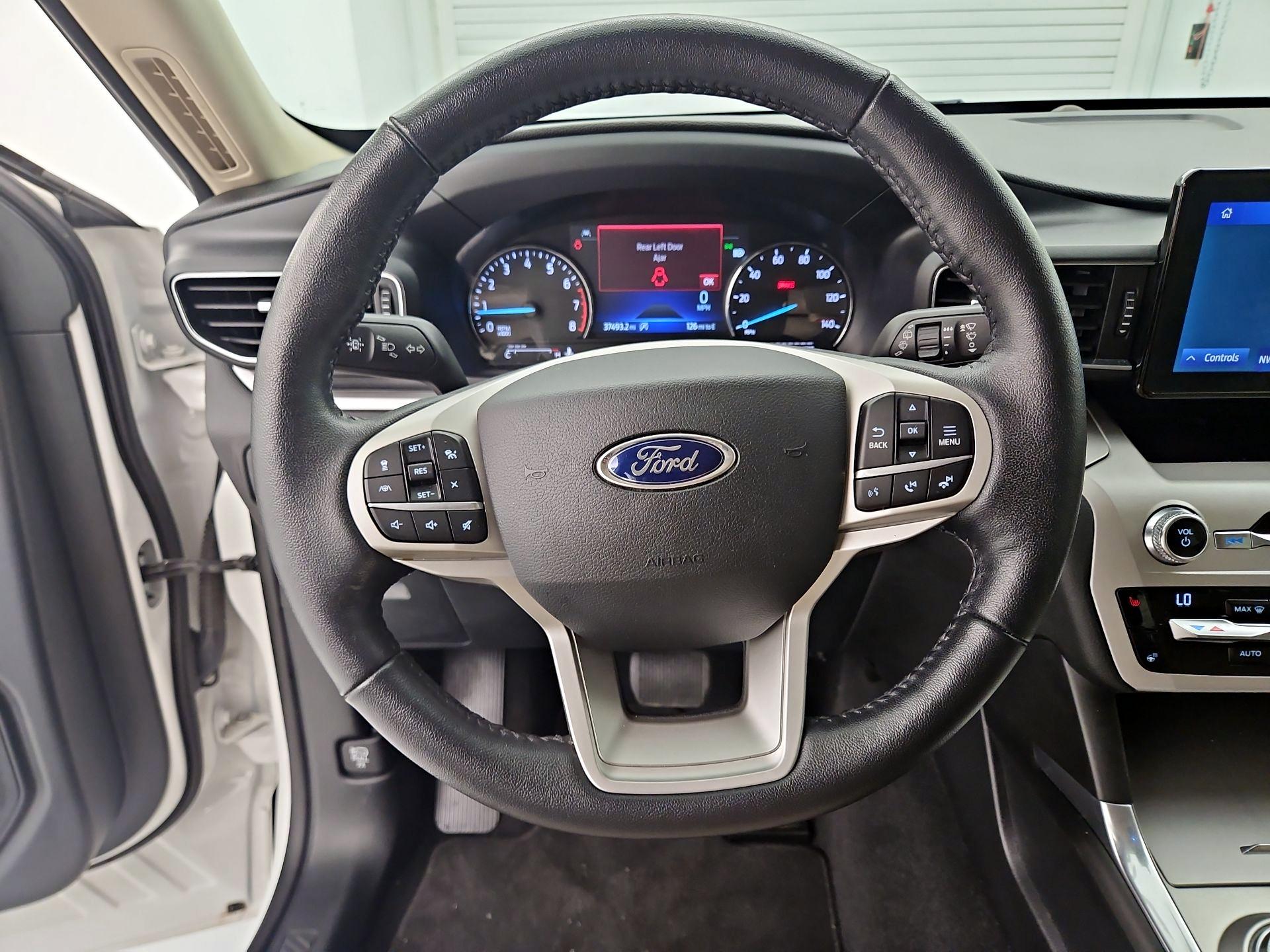 Thumbnail: 2021 Ford Explorer - 10