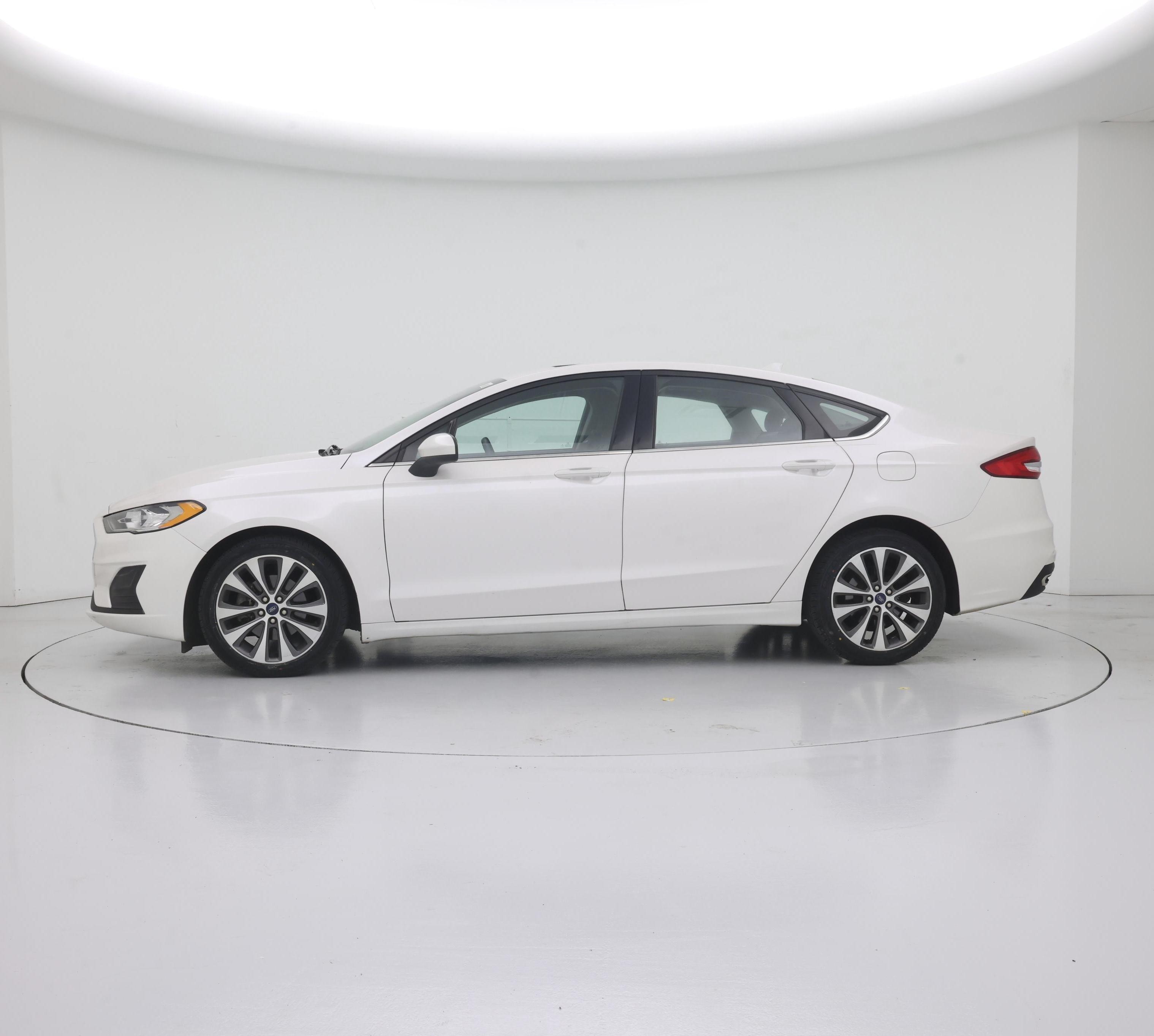 Thumbnail: 2020 Ford Fusion - 3