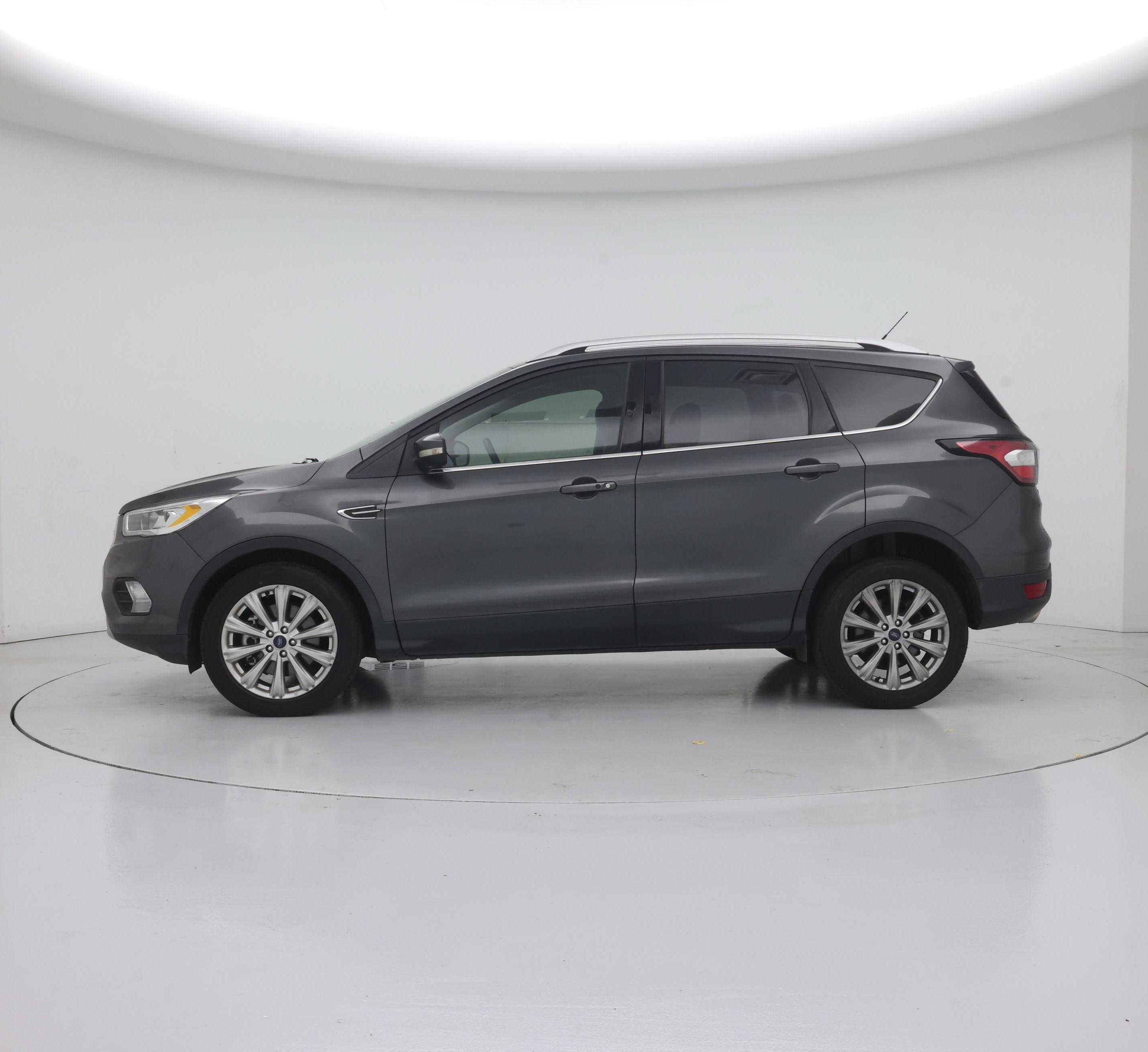 Thumbnail: 2017 Ford Escape - 3