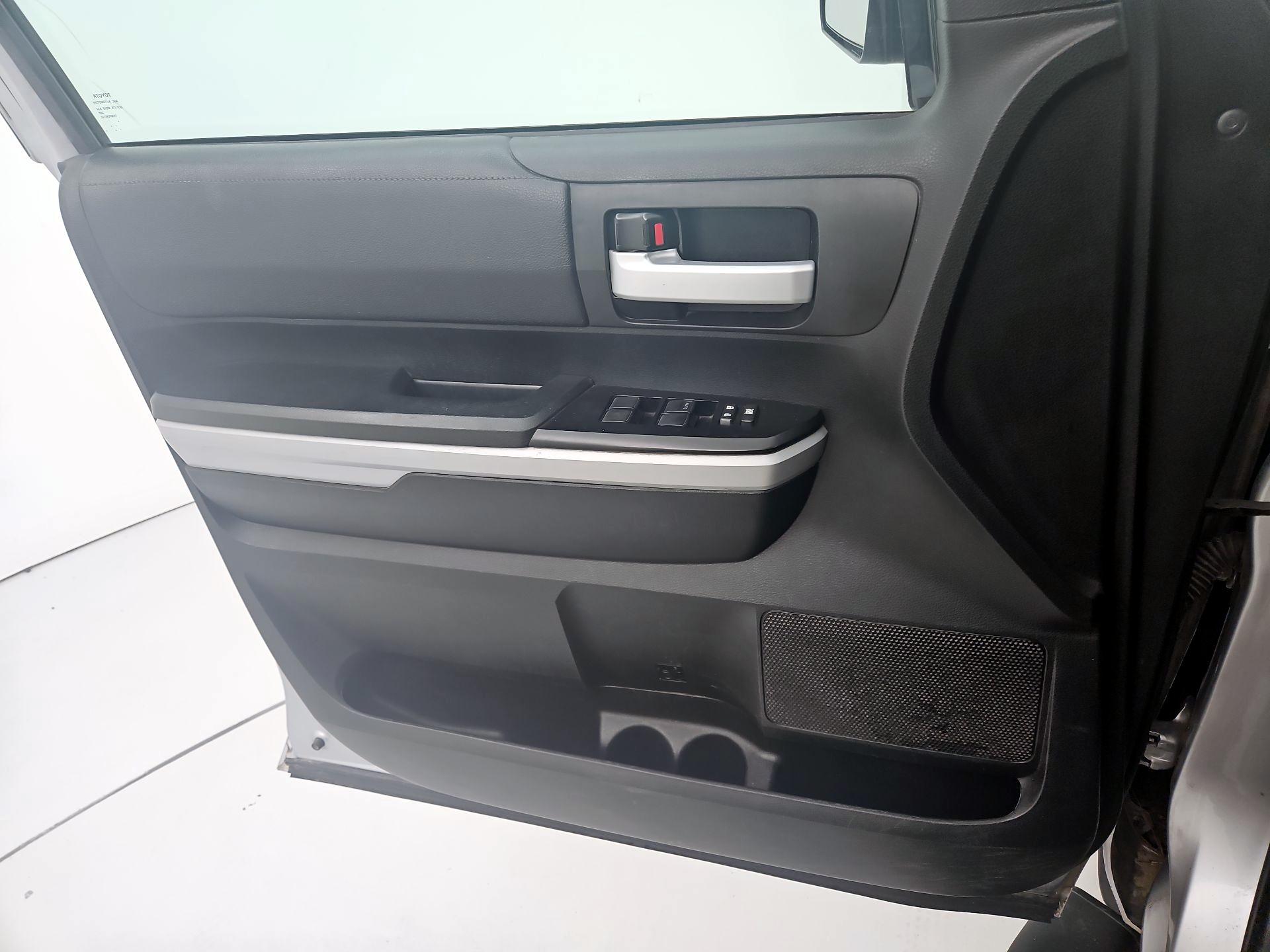 Thumbnail: 2021 Toyota Tundra - 12