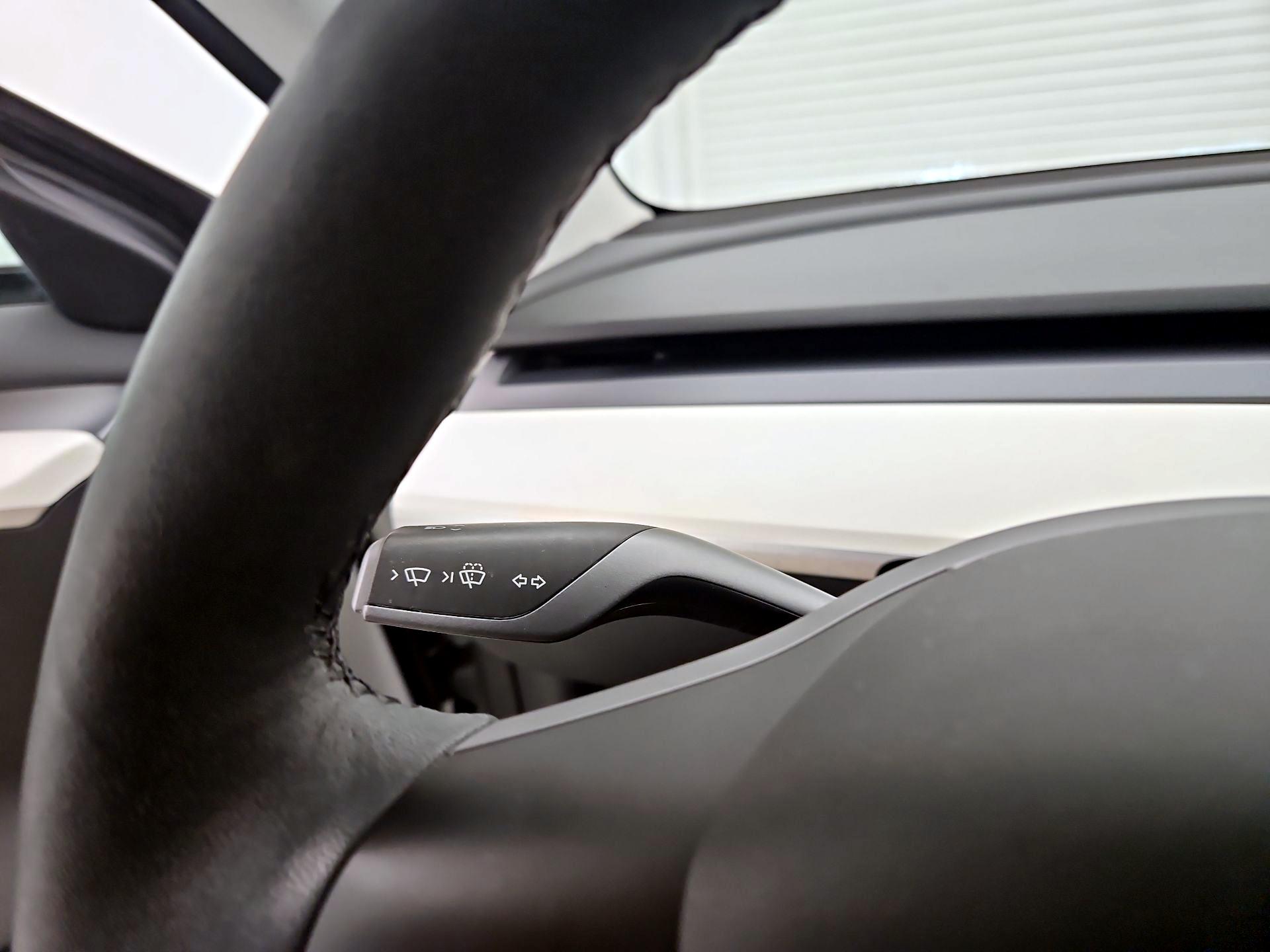 Thumbnail: 2022 Tesla Model 3 - 13