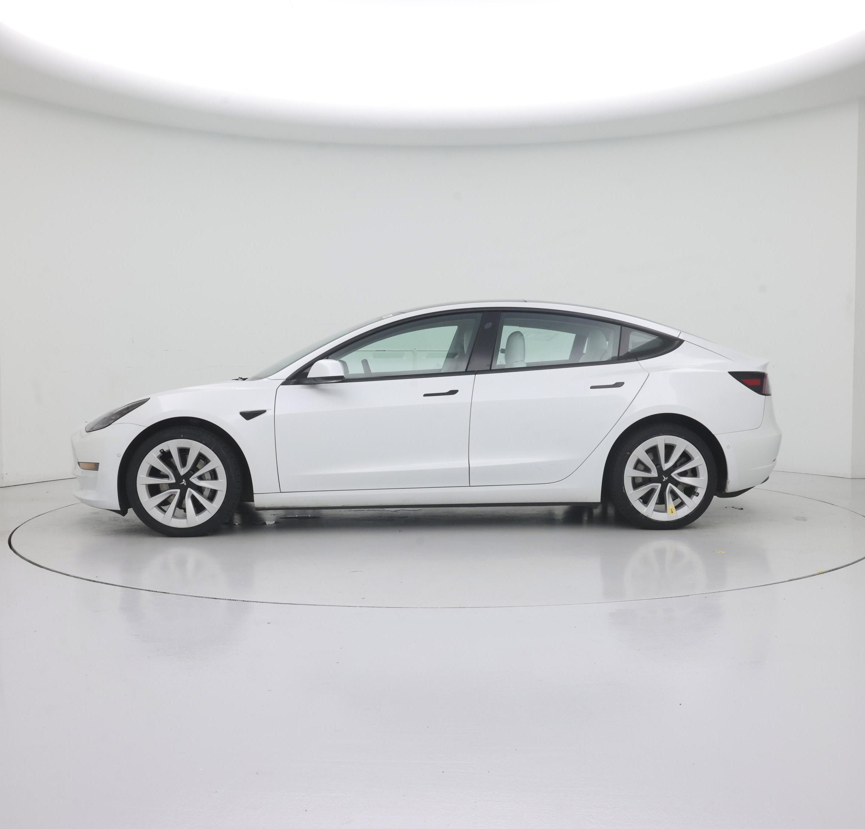 Thumbnail: 2022 Tesla Model 3 - 3
