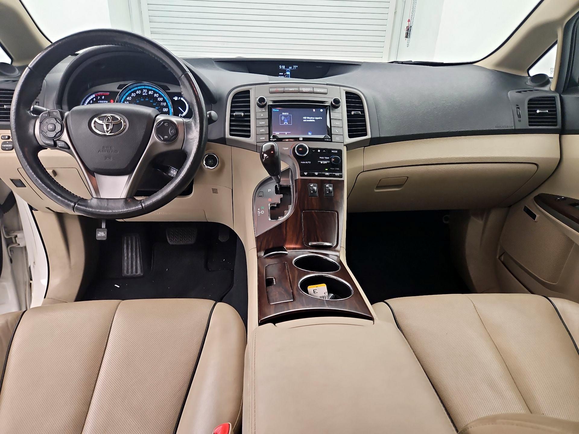 Thumbnail: 2015 Toyota Venza - 9
