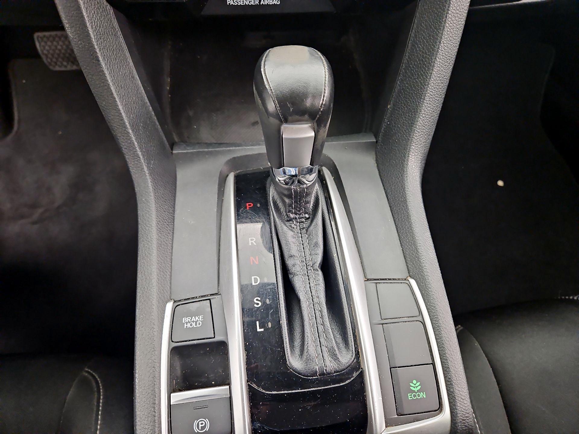 Thumbnail: 2019 Honda Civic - 17