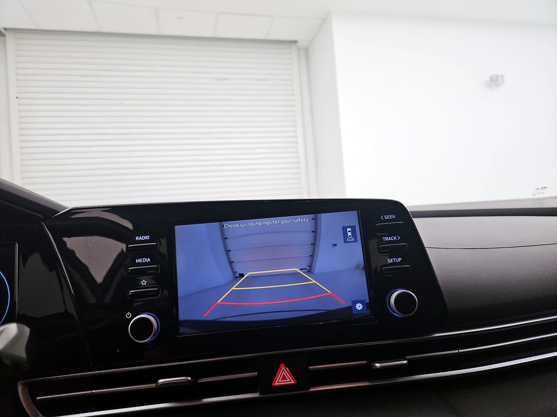 Thumbnail: 2021 Hyundai Elantra - 14
