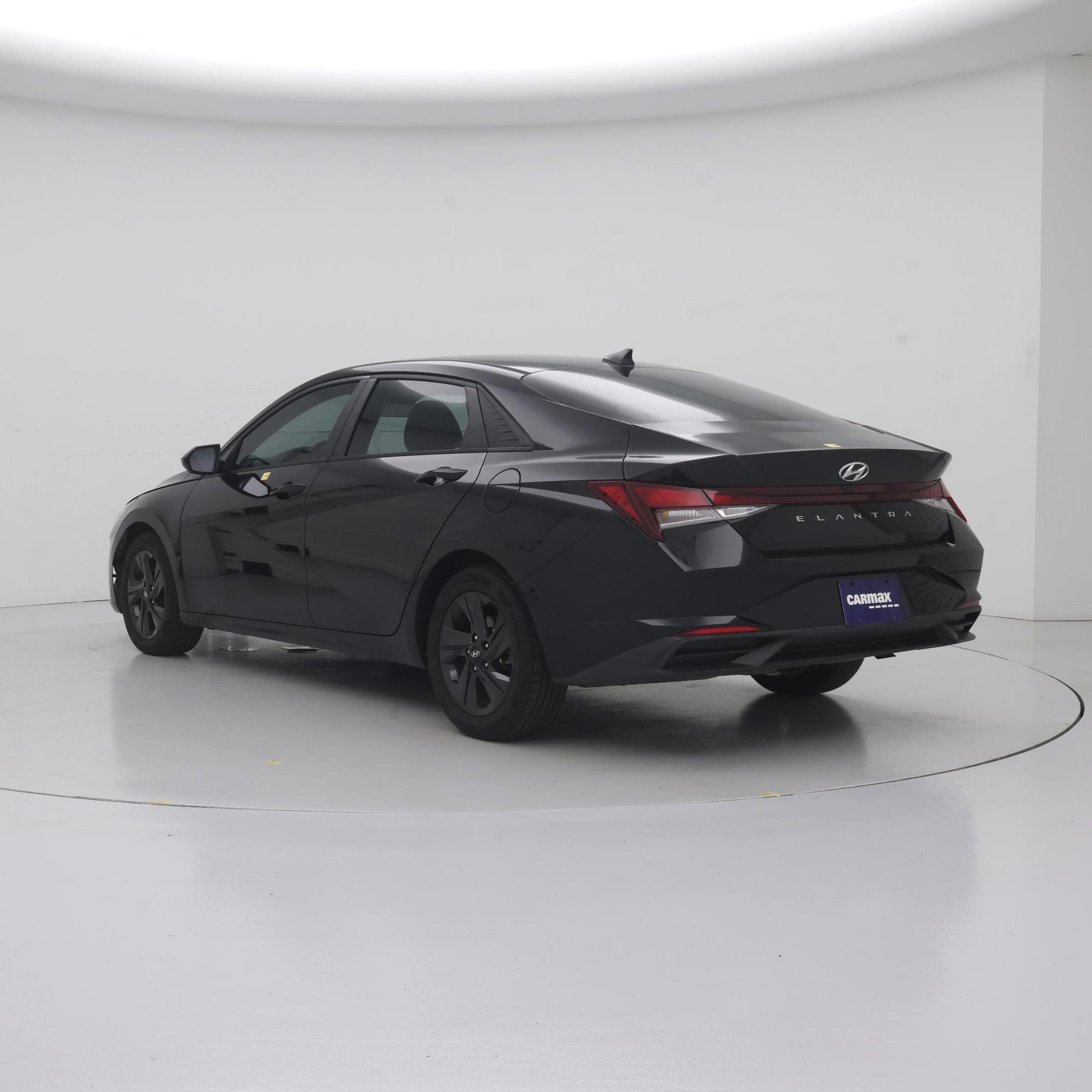 Thumbnail: 2021 Hyundai Elantra - 2