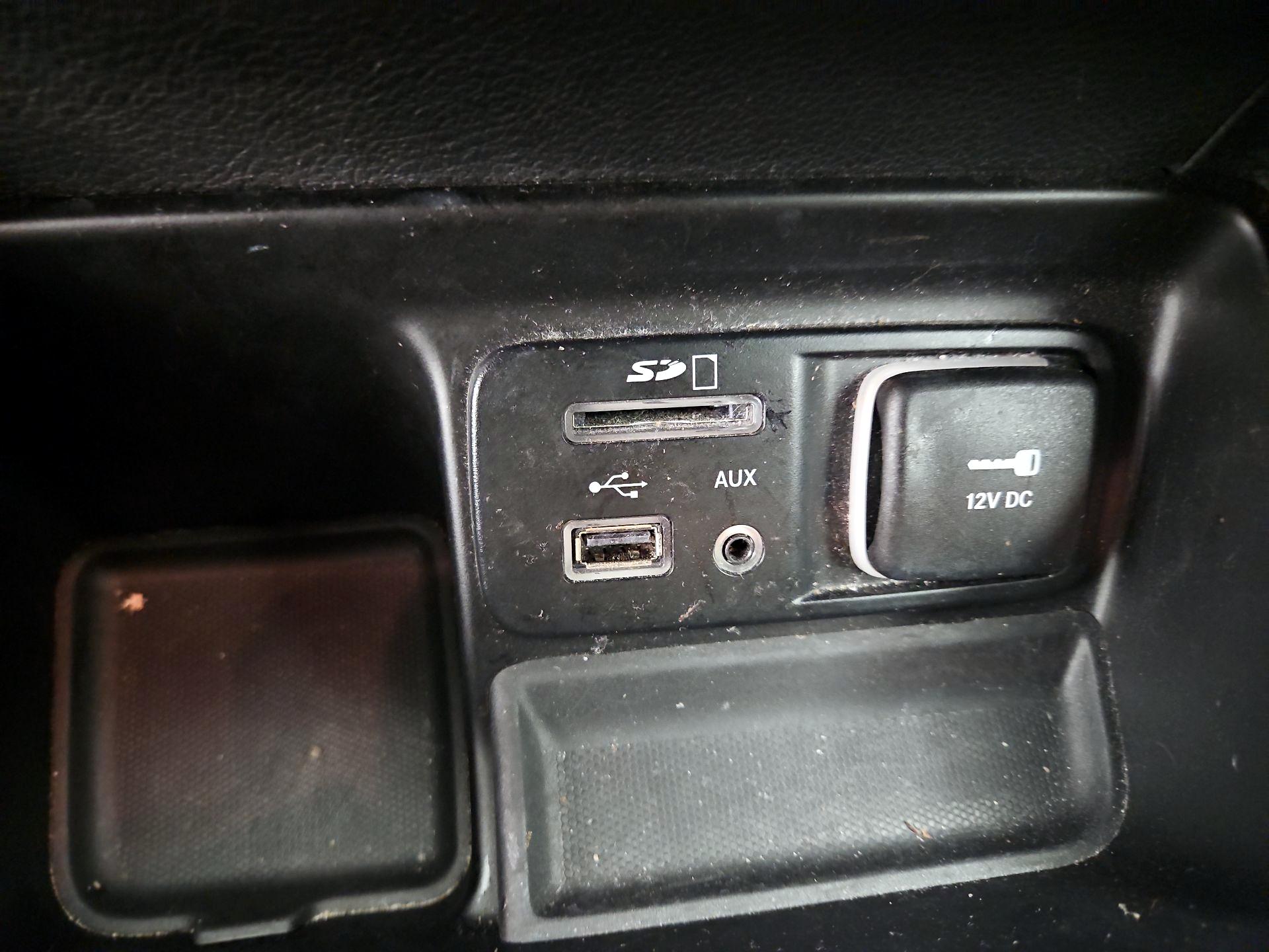 Thumbnail: 2016 Jeep Cherokee - 18