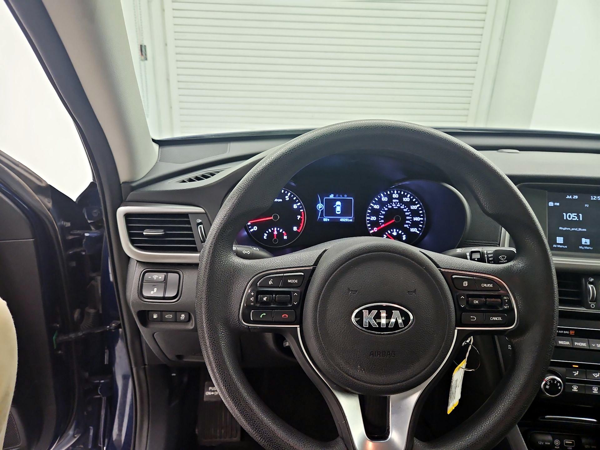 Thumbnail: 2018 Kia Optima - 10