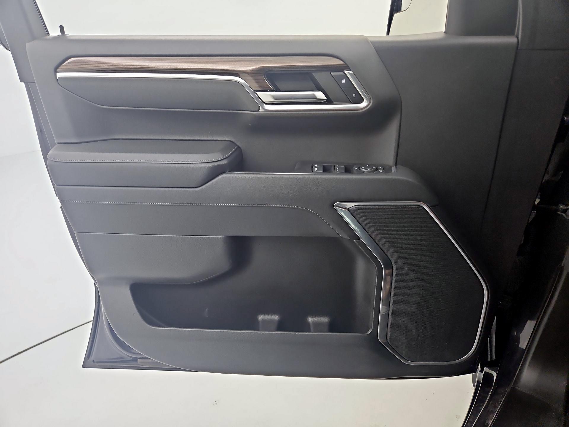 Thumbnail: 2023 Chevrolet Silverado 1500 - 12