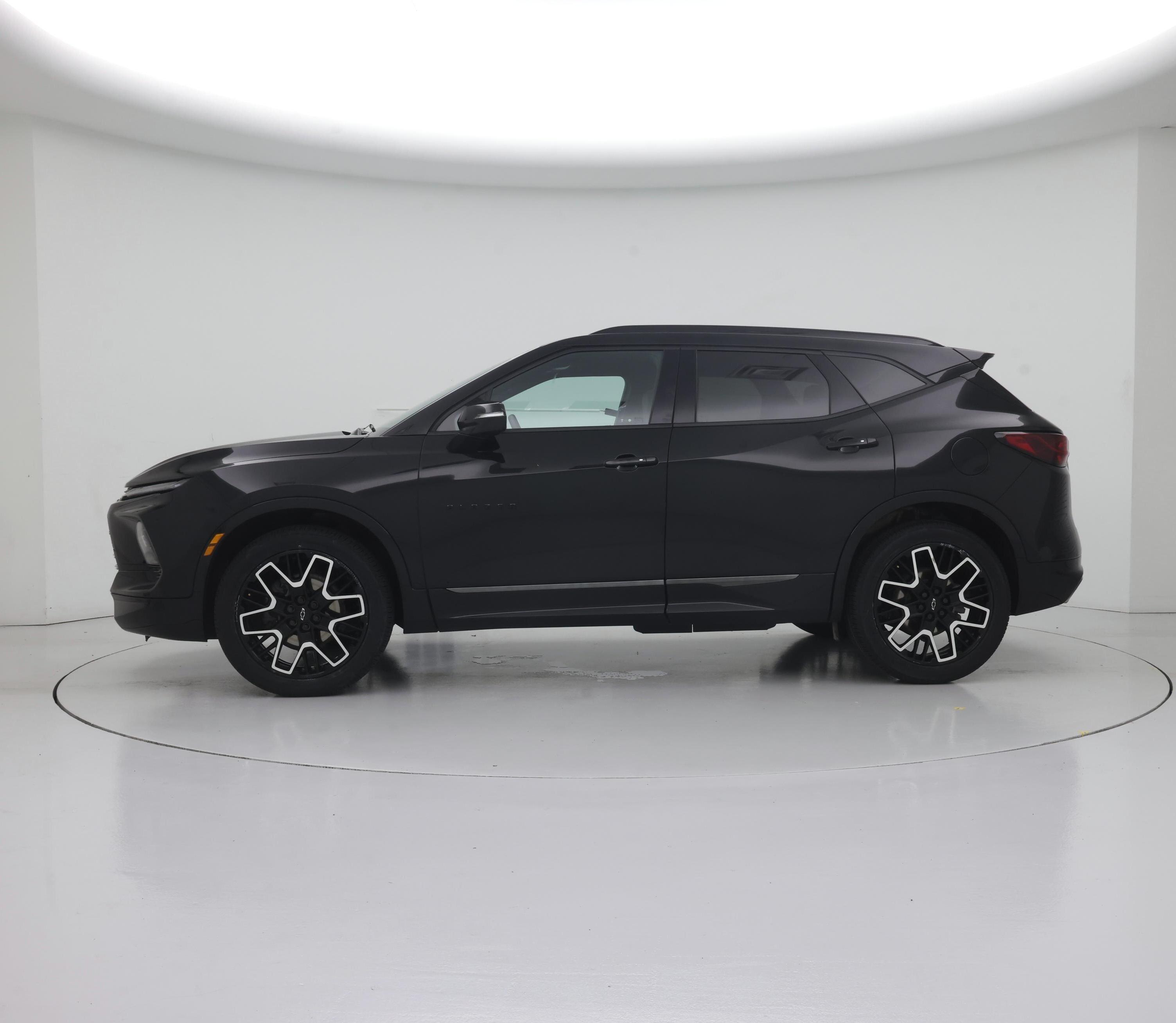 Thumbnail: 2023 Chevrolet Blazer - 3