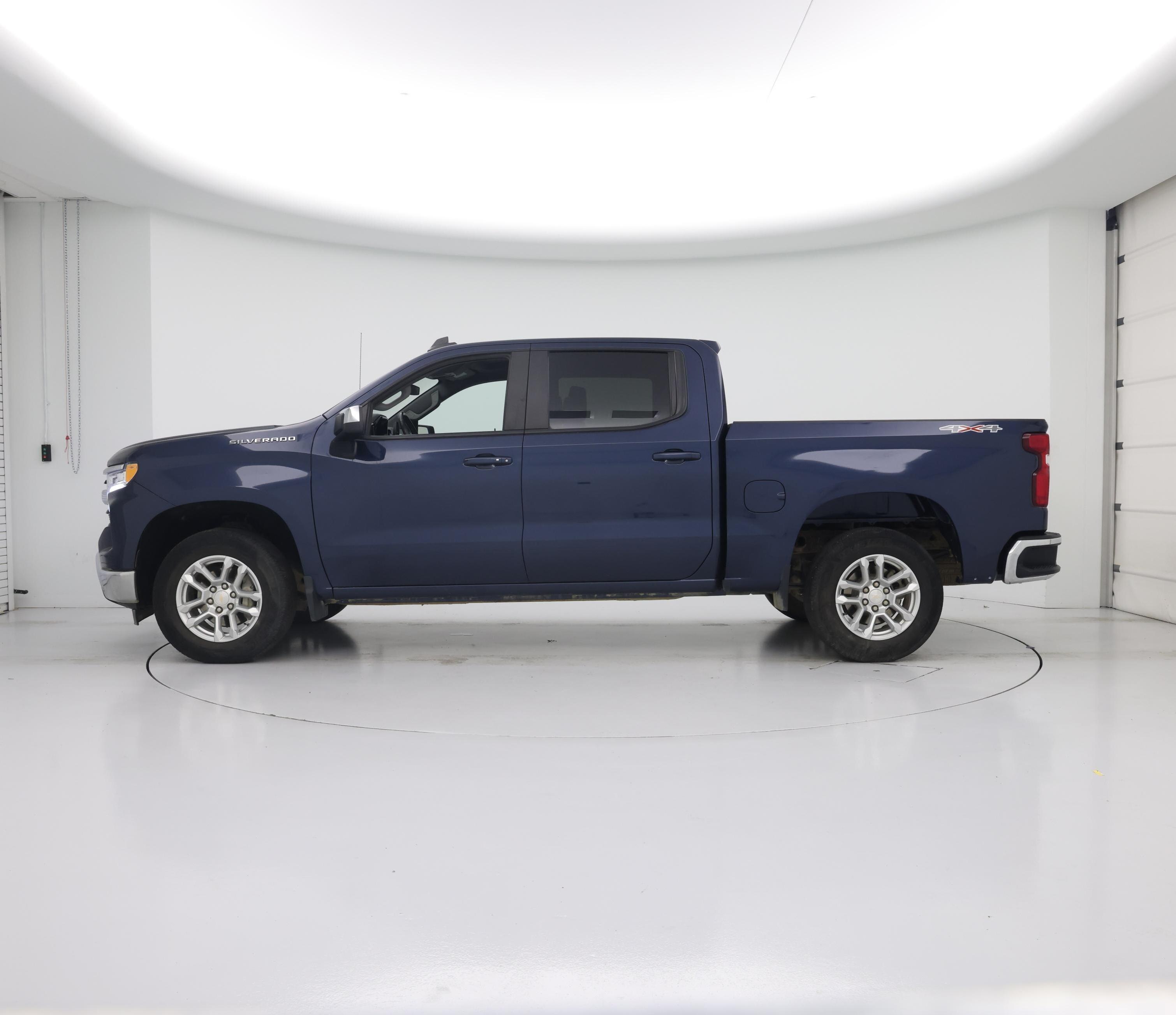 Thumbnail: 2023 Chevrolet Silverado 1500 - 3