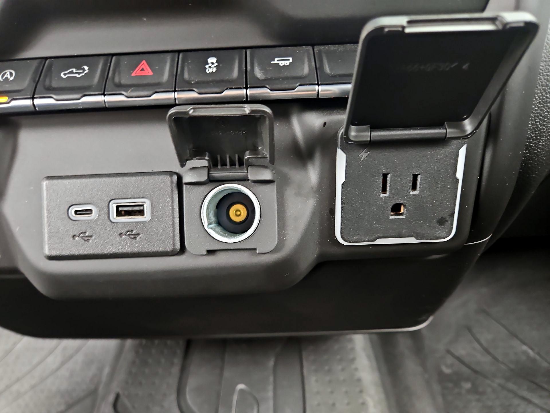 Thumbnail: 2023 Chevrolet Silverado 1500 - 18