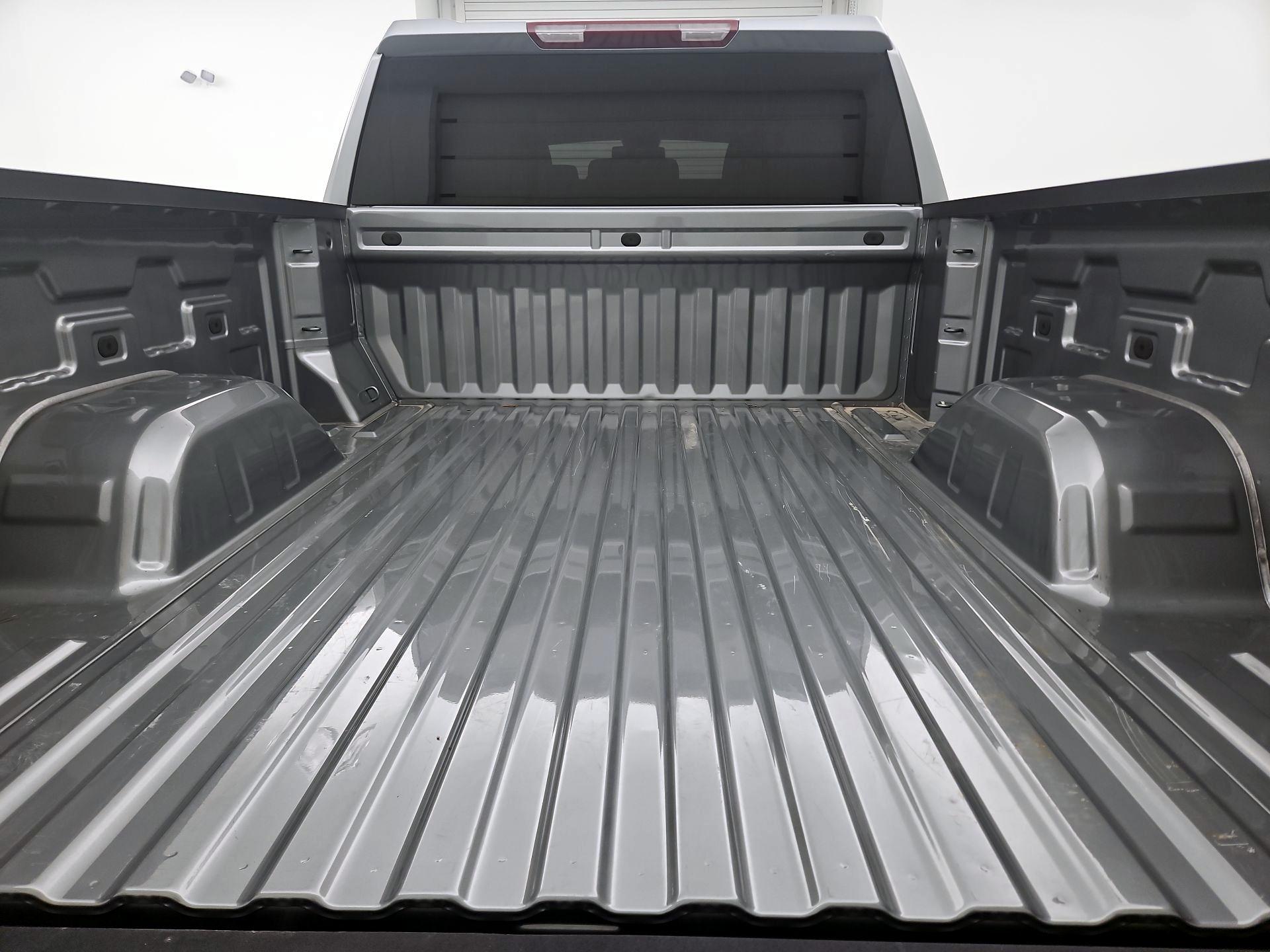 Thumbnail: 2023 Chevrolet Silverado 1500 - 20