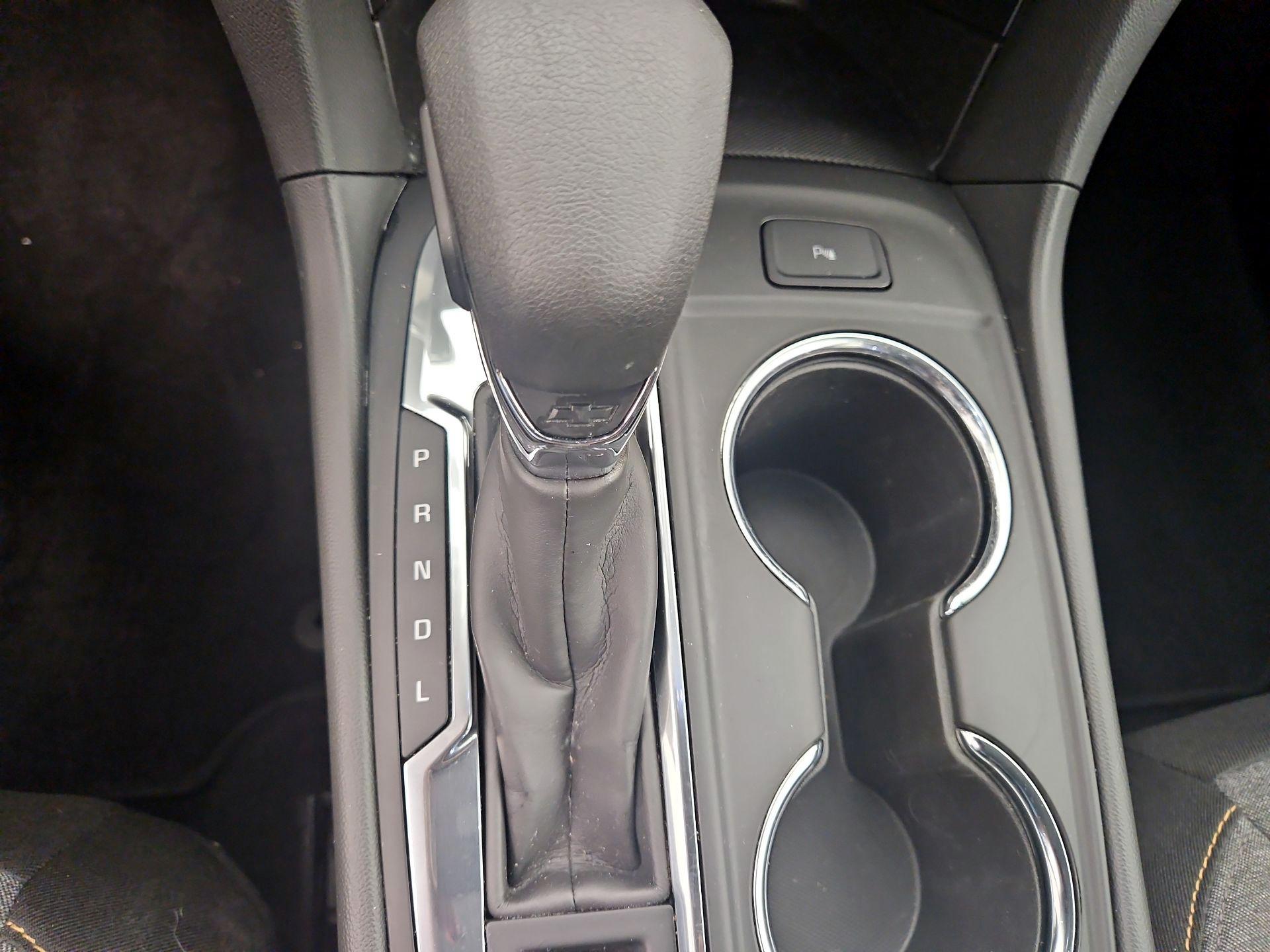 Thumbnail: 2023 Chevrolet Equinox - 18