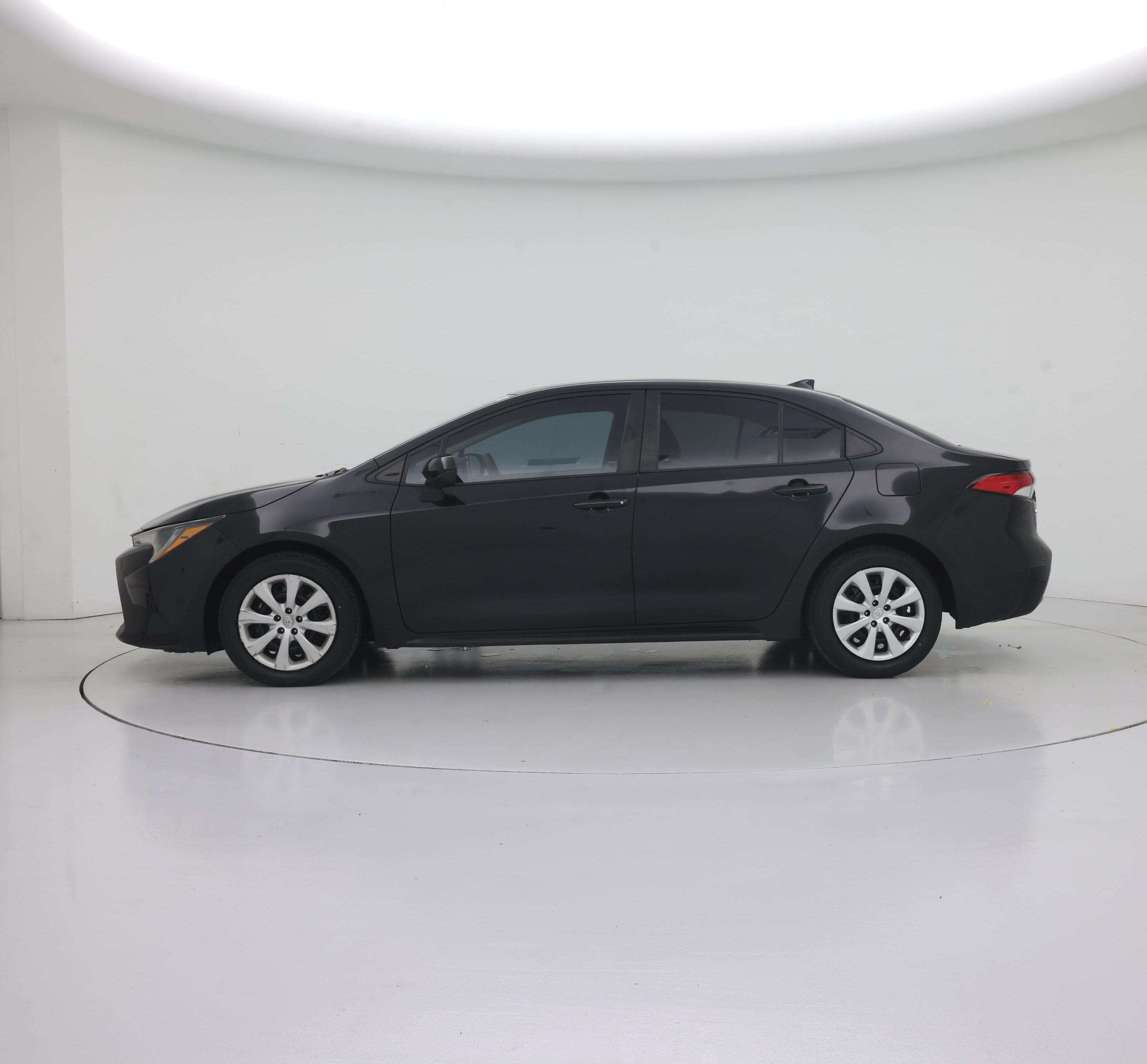 Thumbnail: 2021 Toyota Corolla - 3