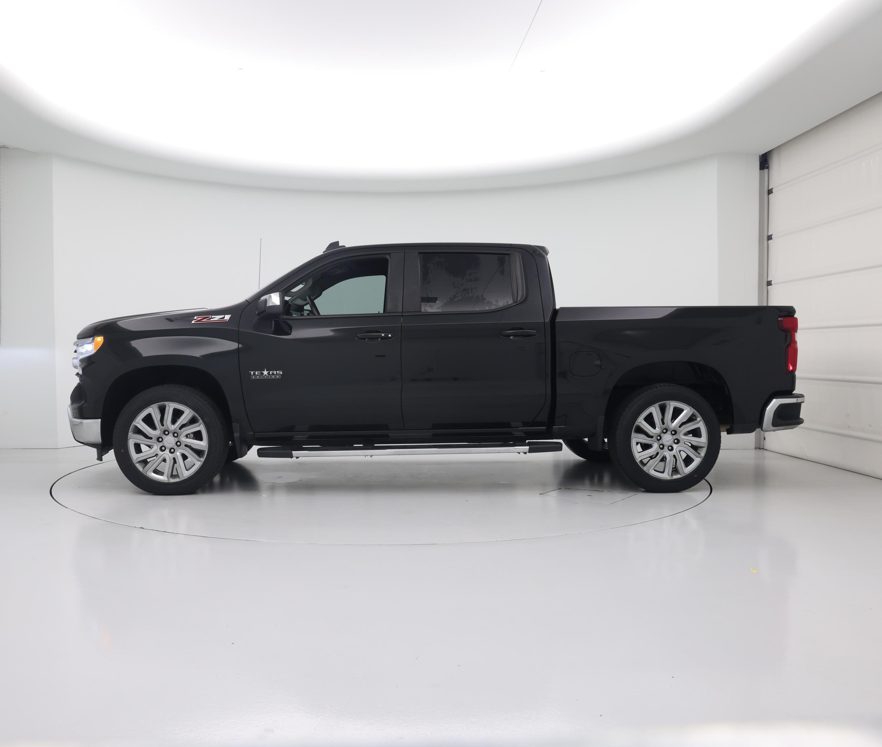 Thumbnail: 2023 Chevrolet Silverado 1500 - 3