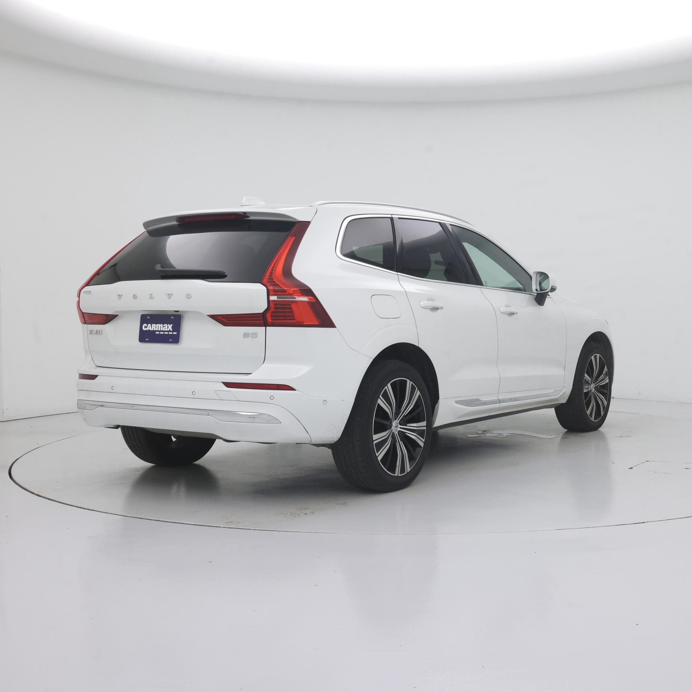 Thumbnail: 2022 Volvo XC60 - 8