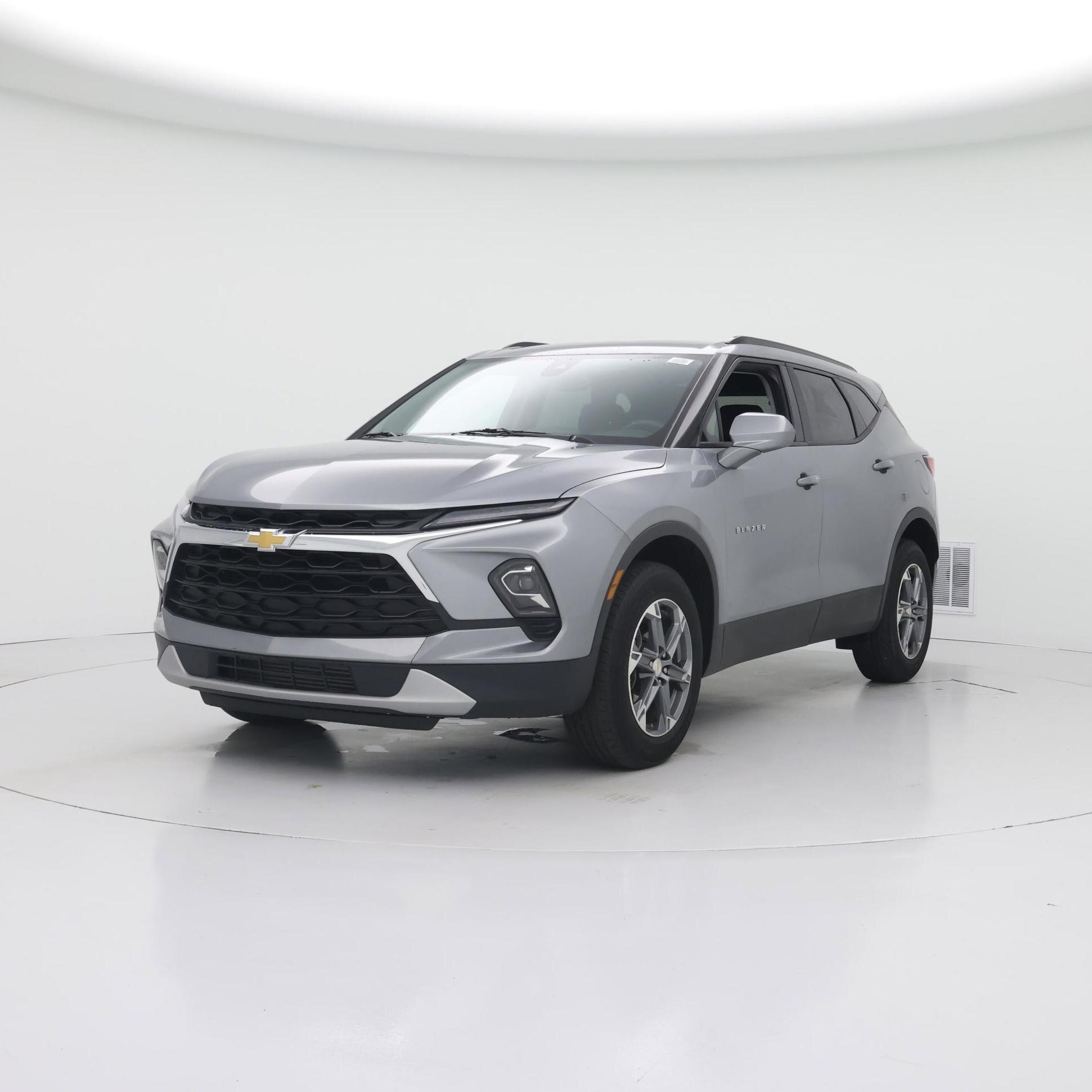 Thumbnail: 2023 Chevrolet Blazer - 4