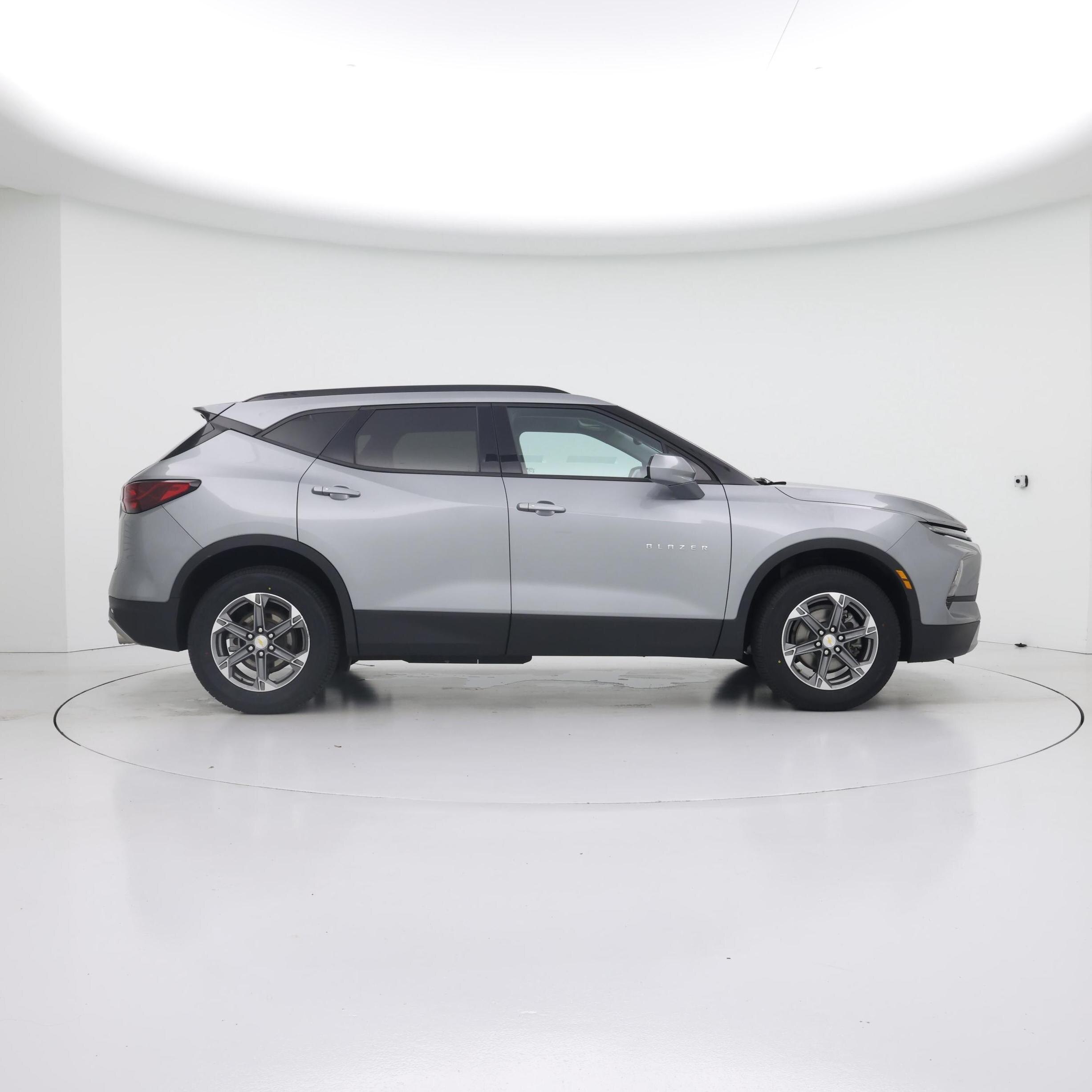 Thumbnail: 2023 Chevrolet Blazer - 7