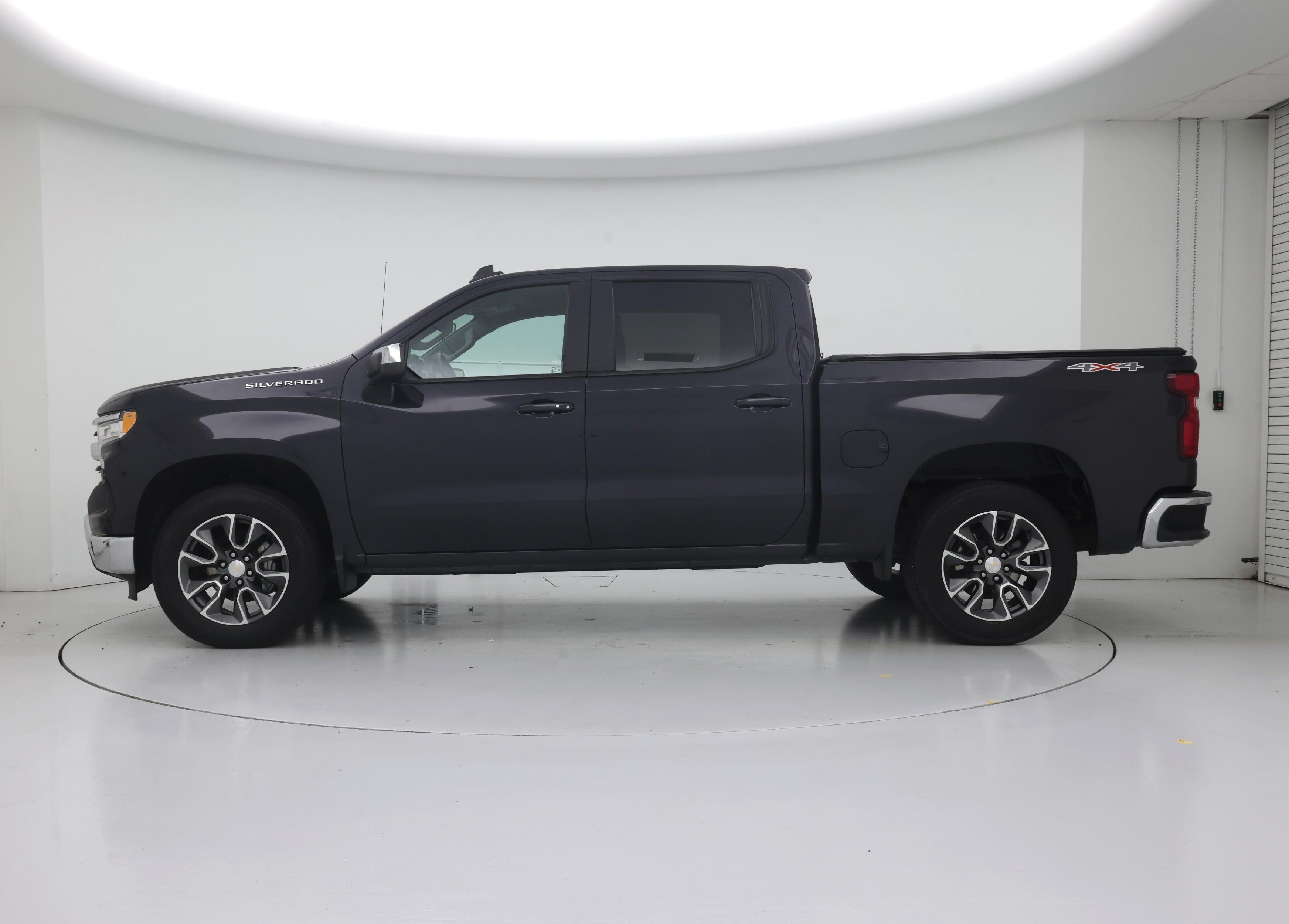Thumbnail: 2023 Chevrolet Silverado 1500 - 3