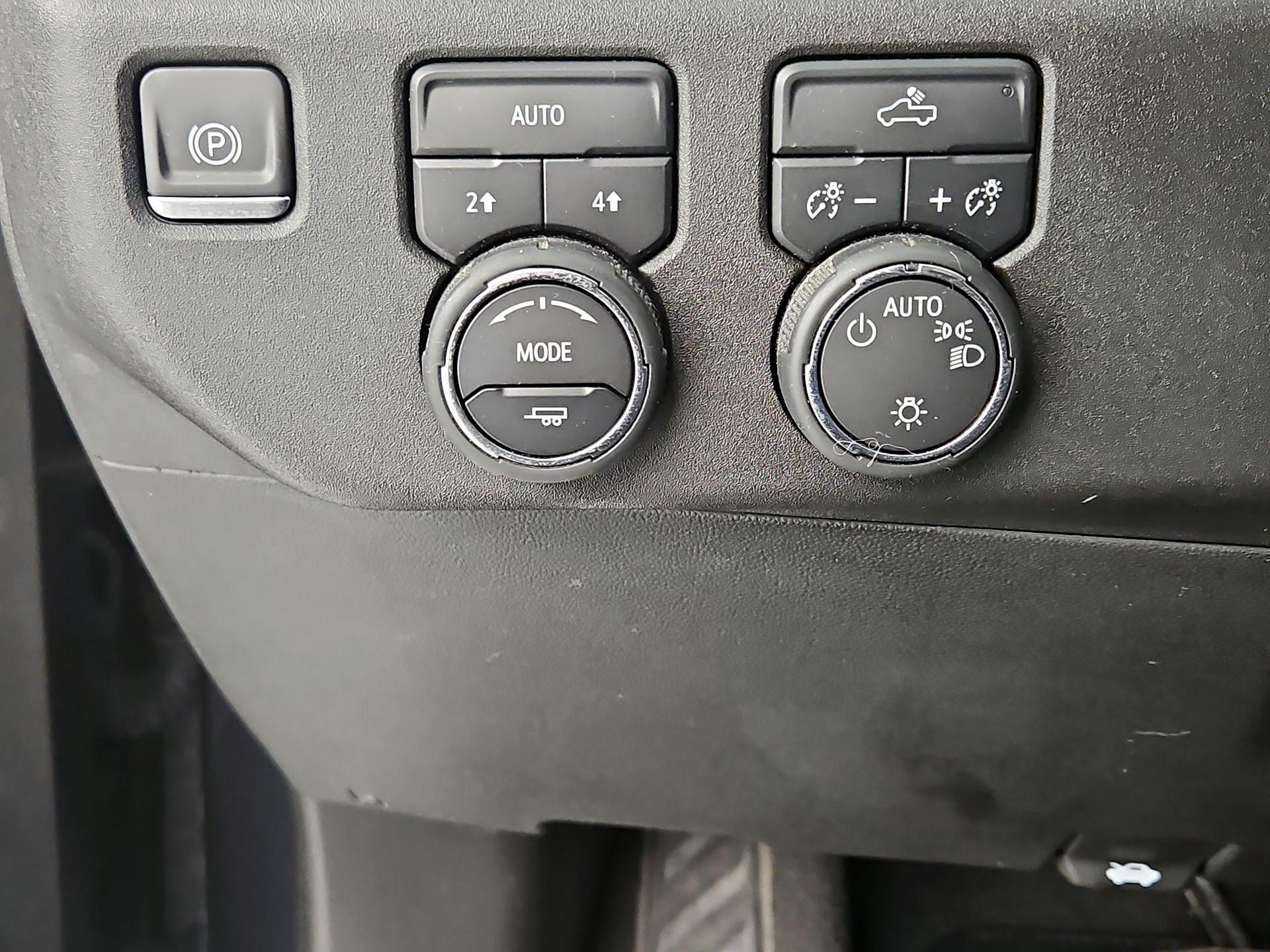 Thumbnail: 2023 Chevrolet Silverado 1500 - 13