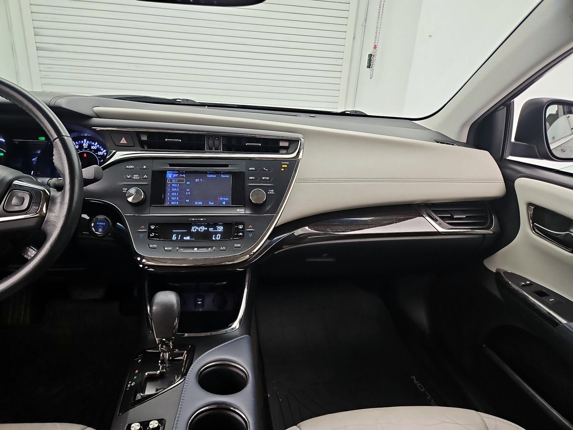 Thumbnail: 2013 Toyota Avalon - 9