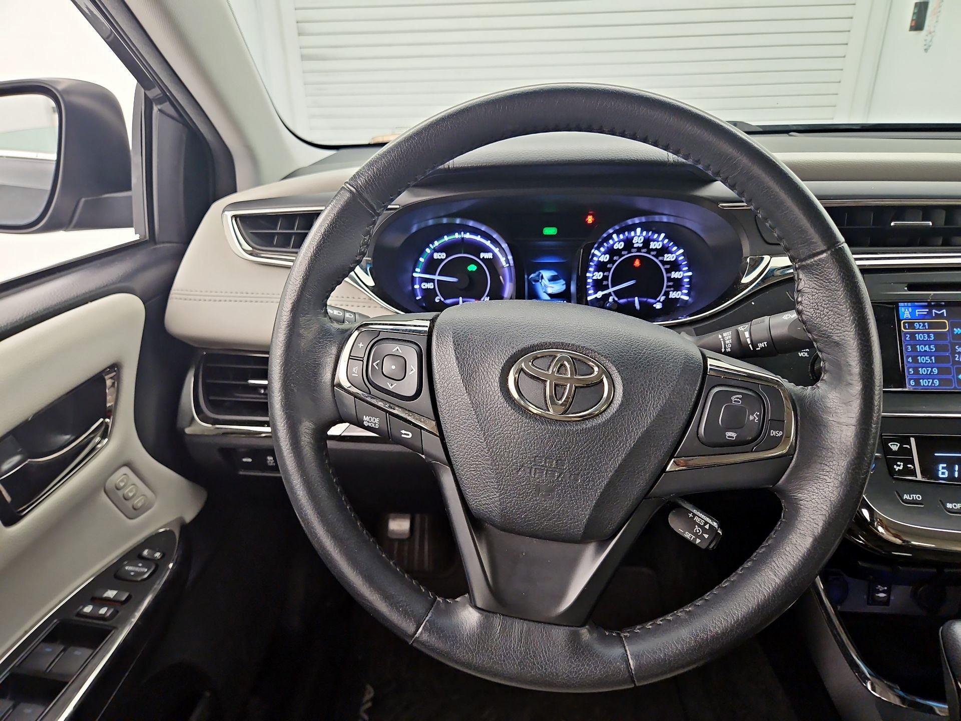 Thumbnail: 2013 Toyota Avalon - 10