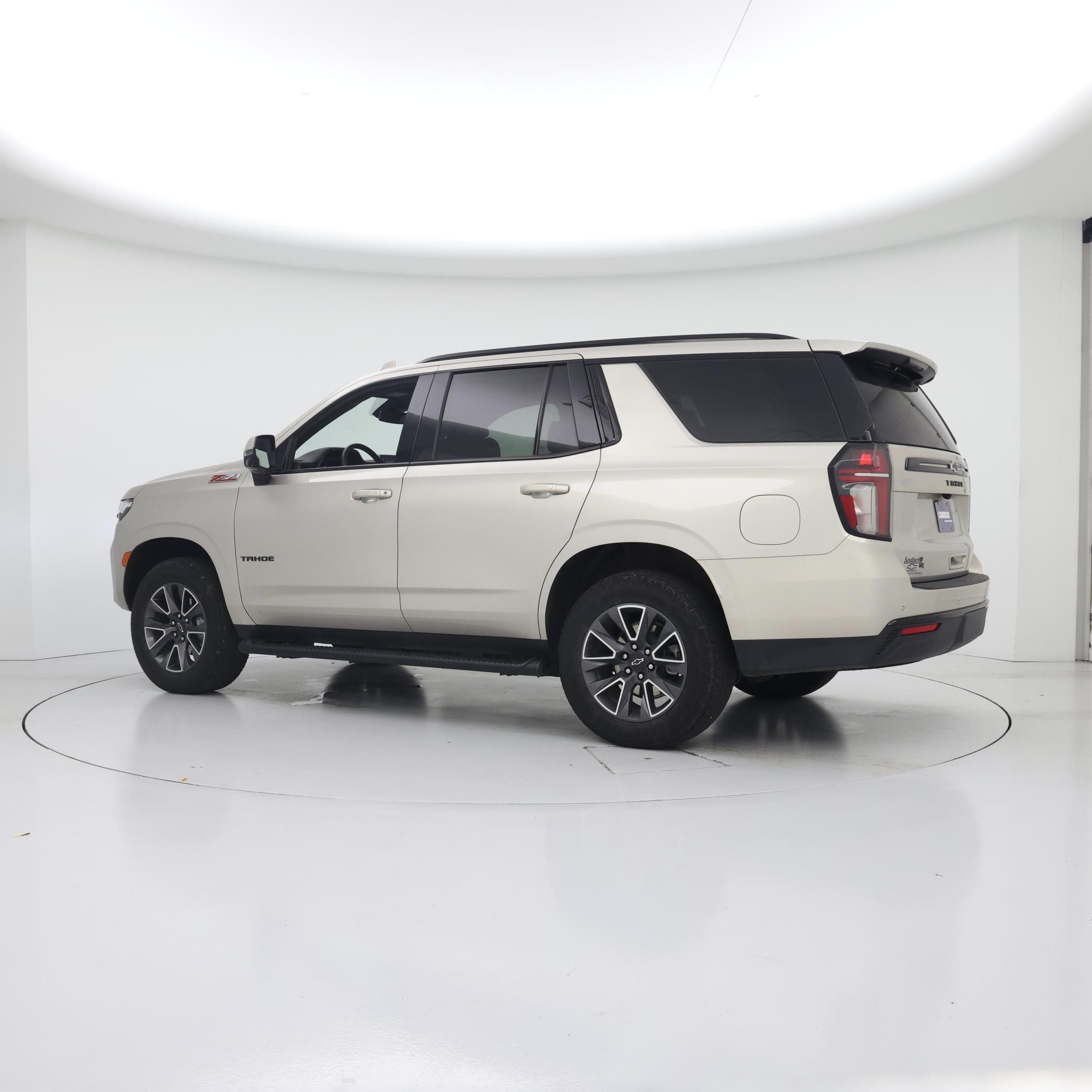 Thumbnail: 2024 Chevrolet Tahoe - 8