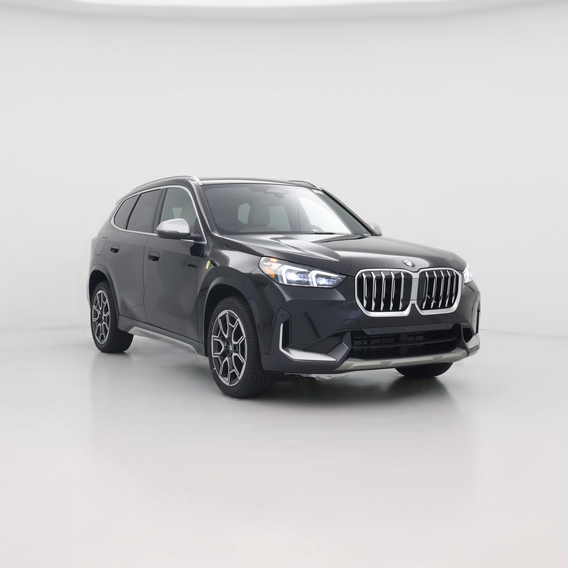 Thumbnail: 2023 BMW X1 - 1