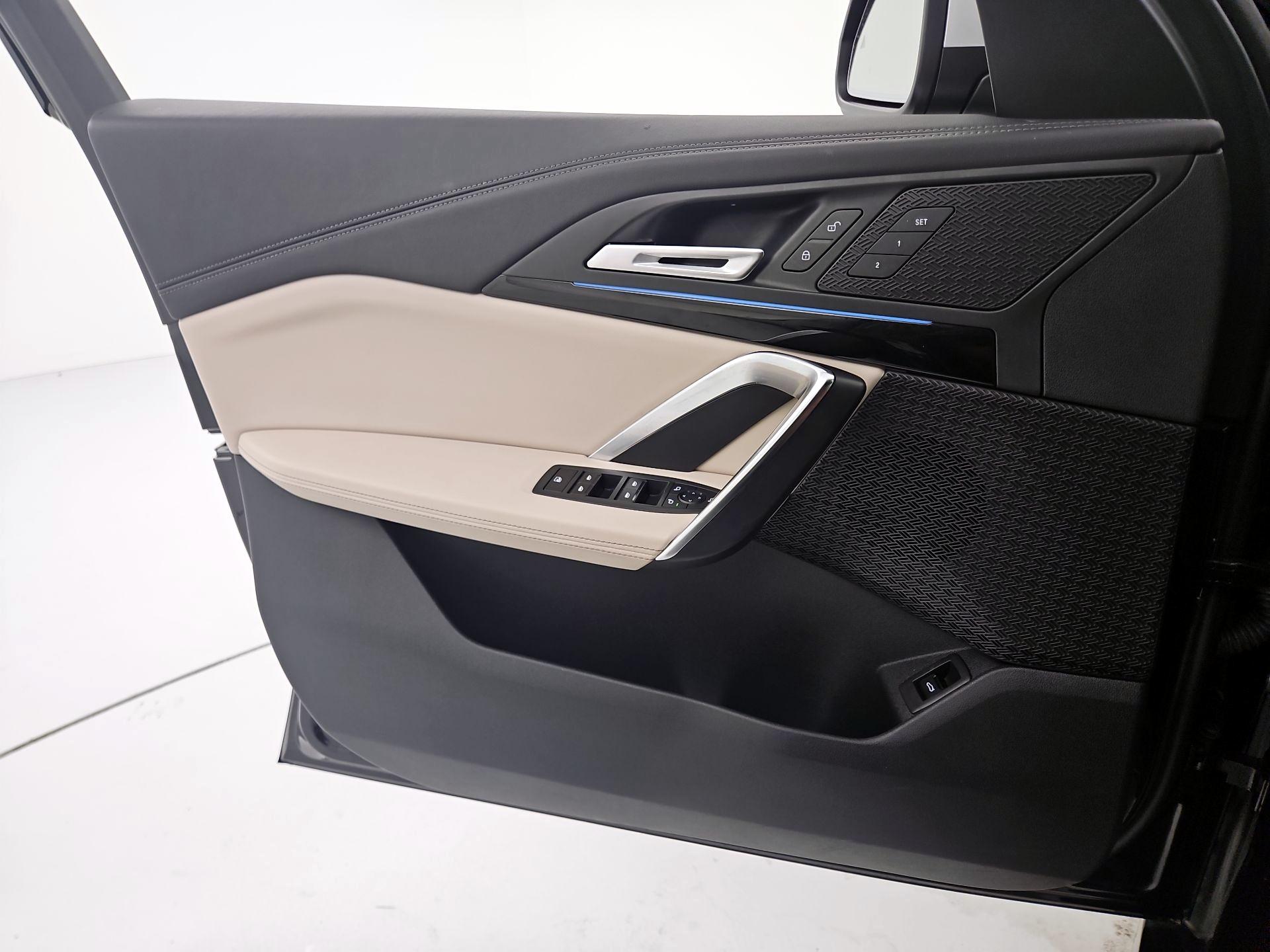 Thumbnail: 2023 BMW X1 - 12