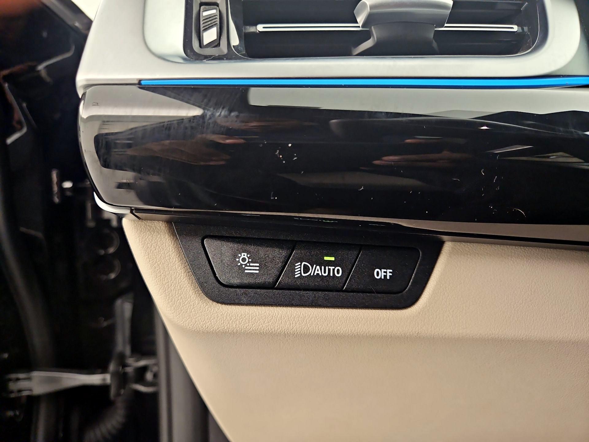 Thumbnail: 2023 BMW X1 - 13