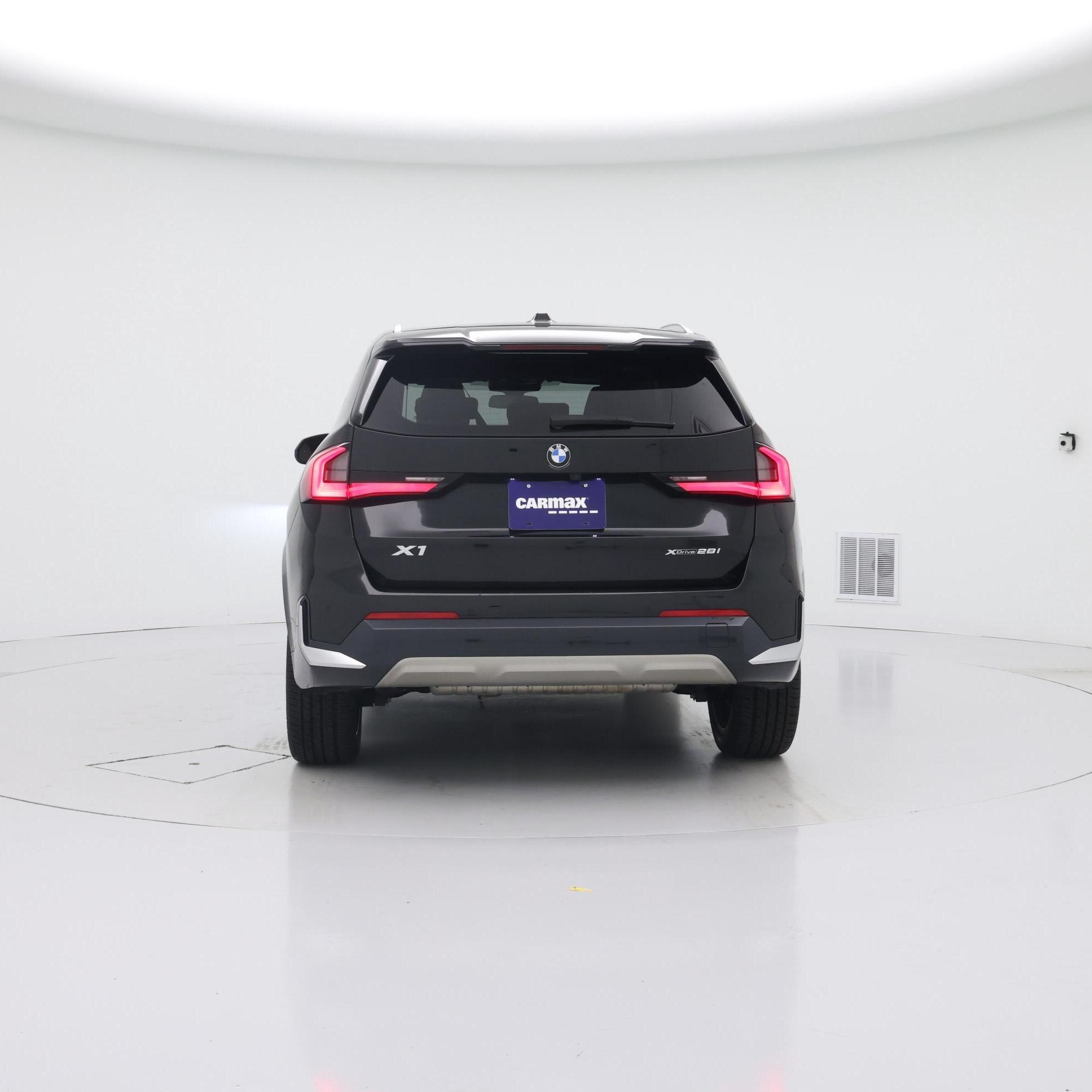 Thumbnail: 2023 BMW X1 - 6
