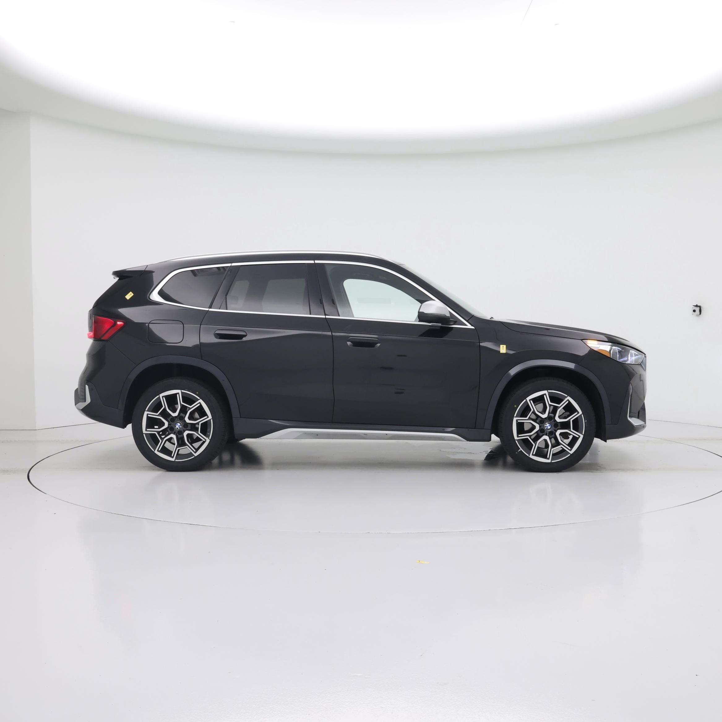 Thumbnail: 2023 BMW X1 - 7