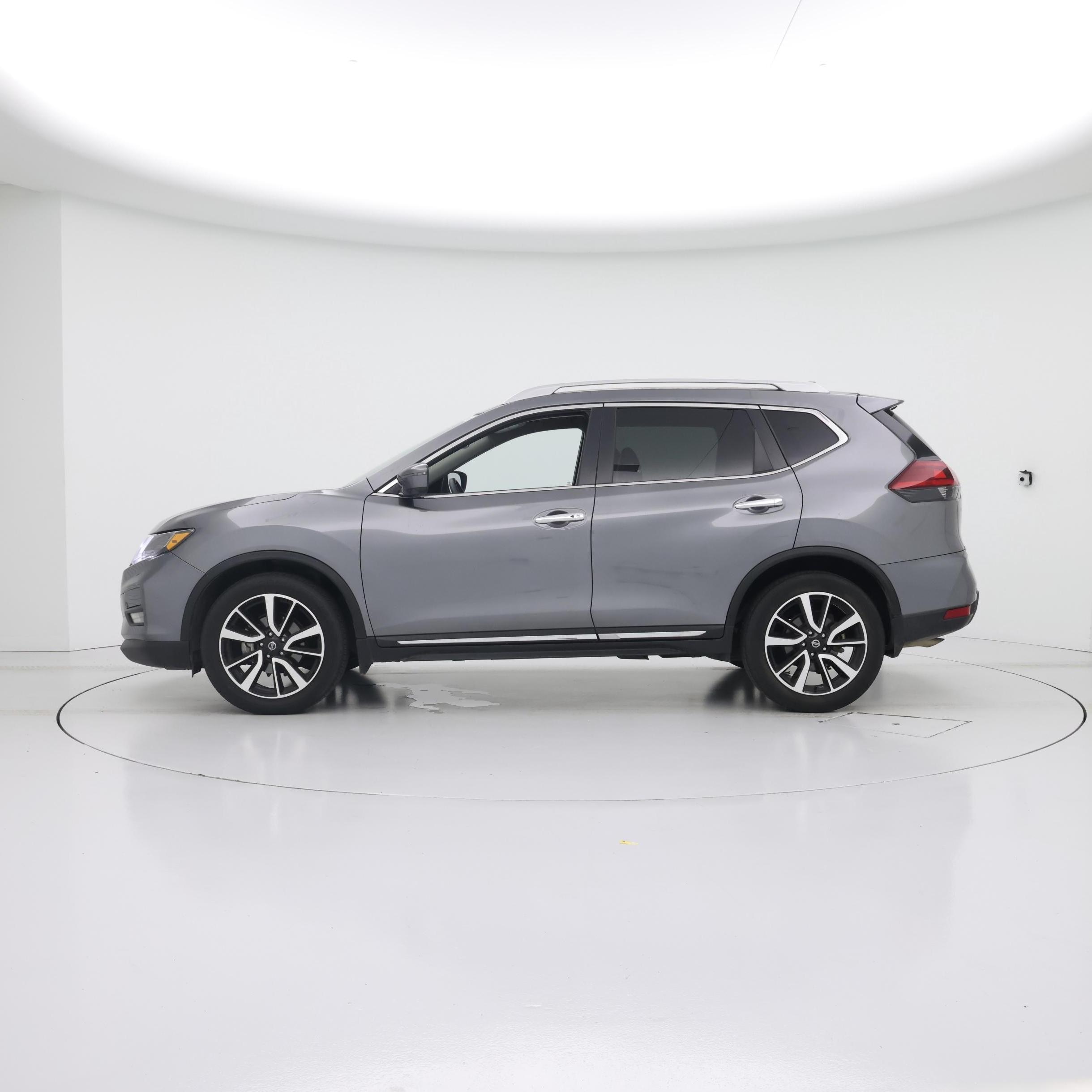 Thumbnail: 2020 Nissan Rogue - 3