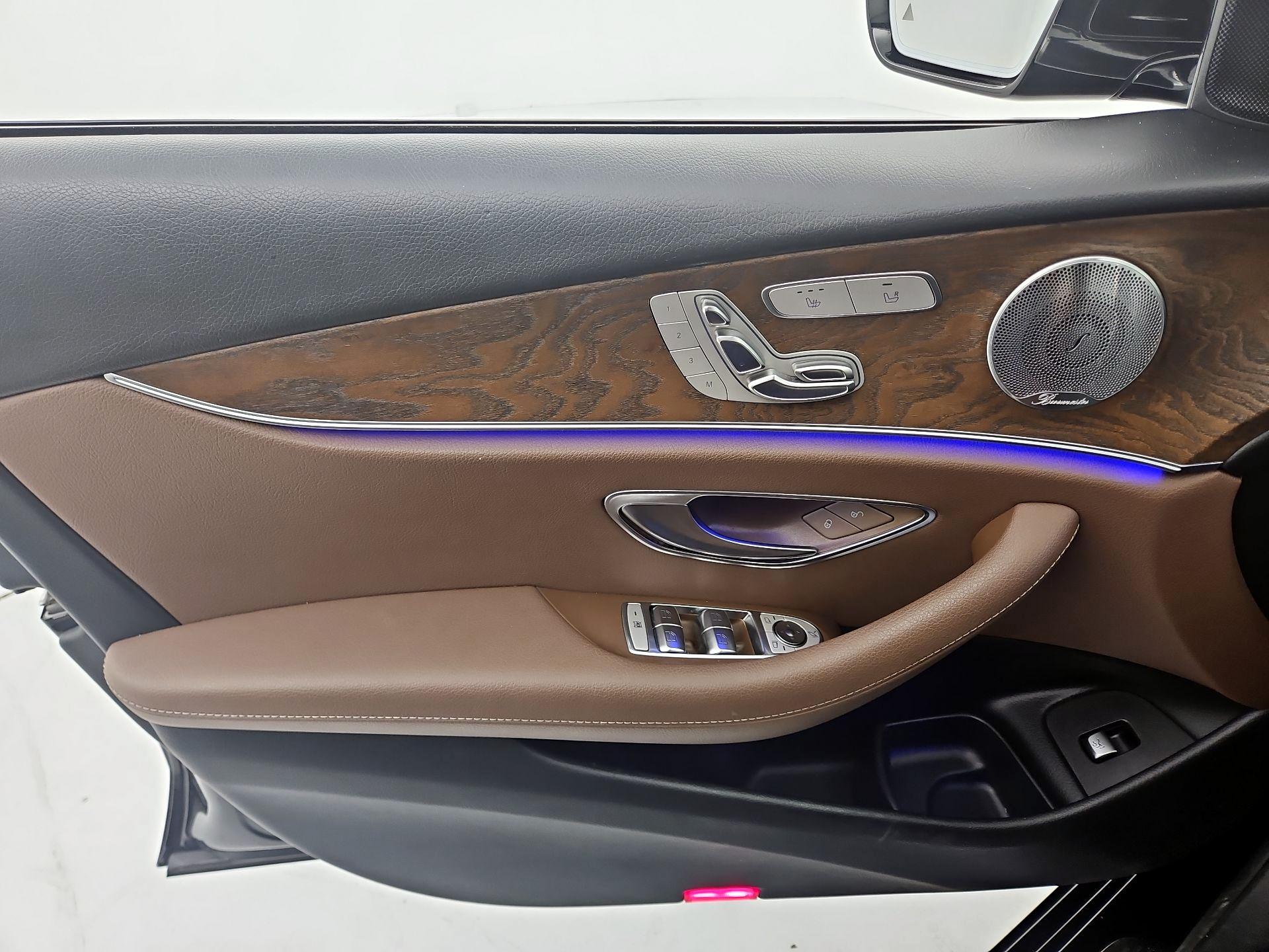 Thumbnail: 2018 Mercedes-Benz E-Class - 12