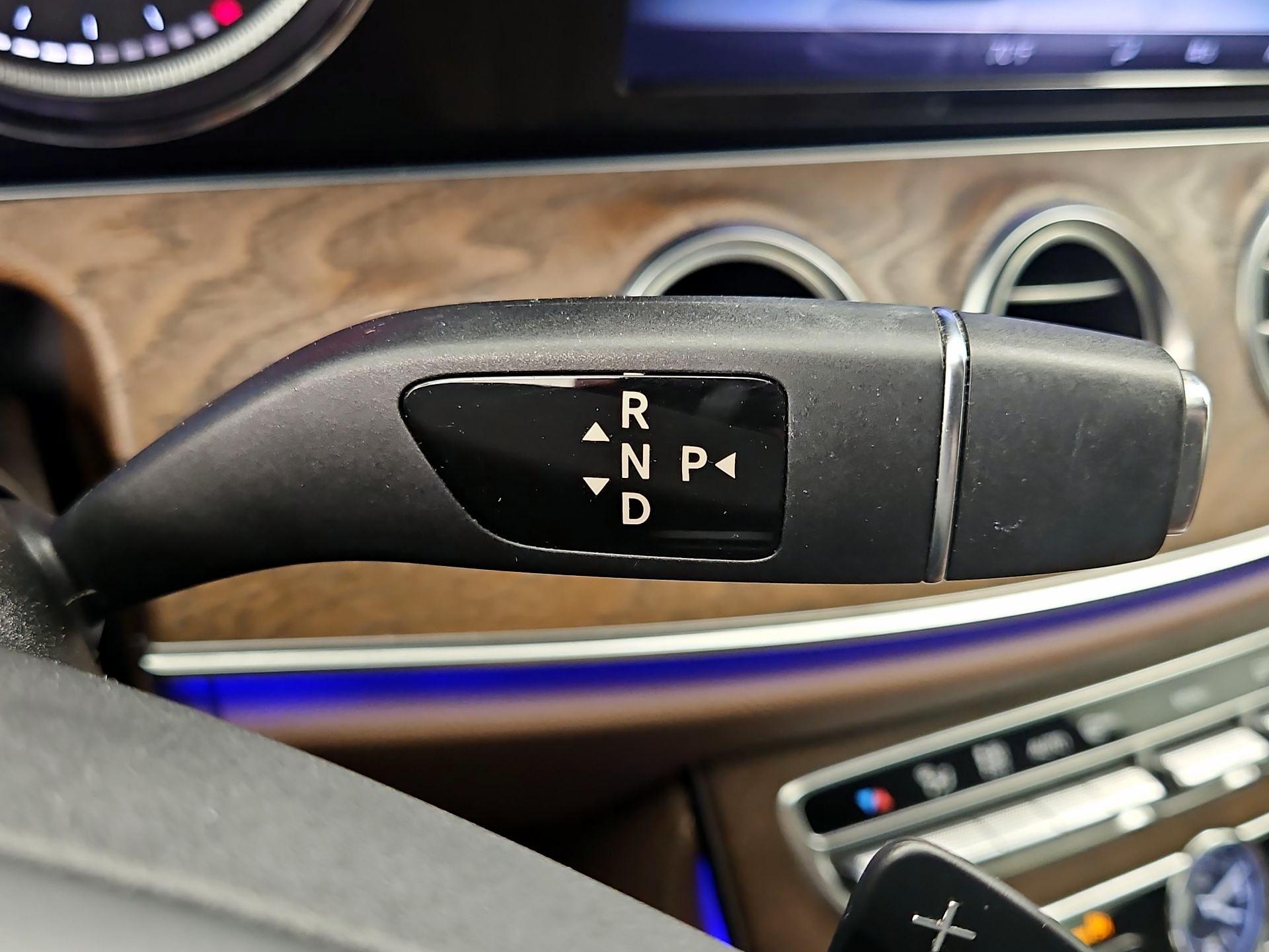 Thumbnail: 2018 Mercedes-Benz E-Class - 18