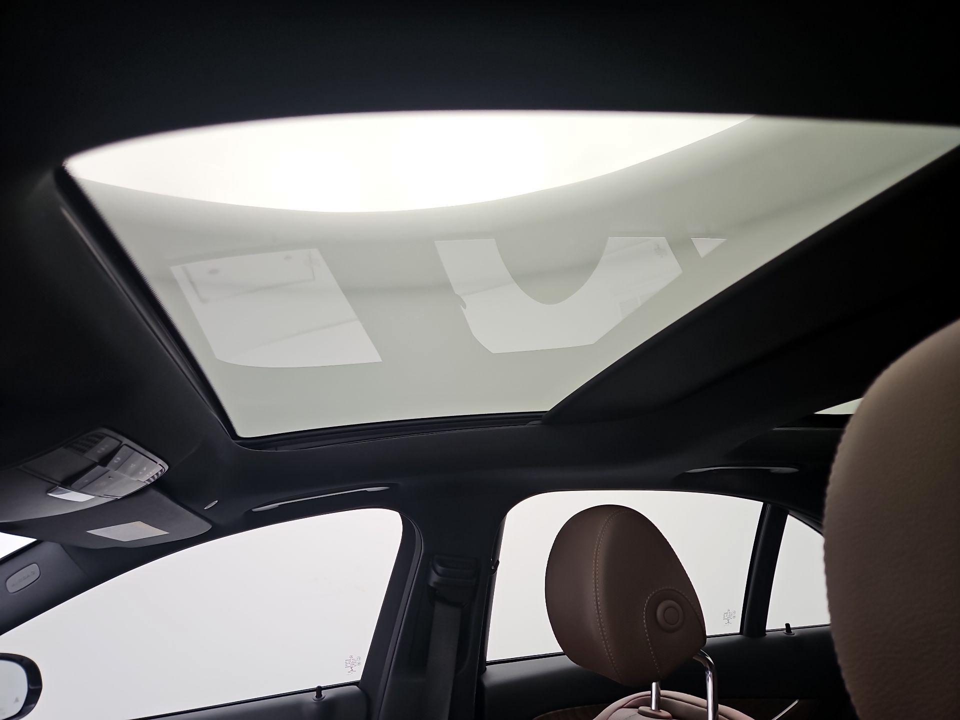 Thumbnail: 2018 Mercedes-Benz E-Class - 20
